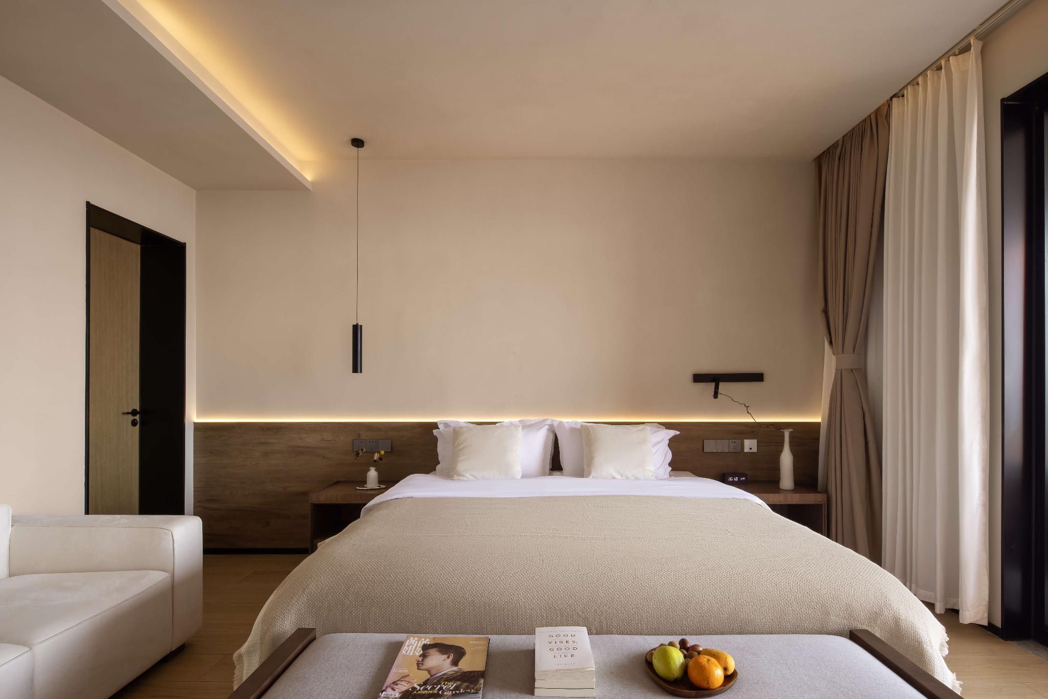 Ocean View Queen Room with Balcony