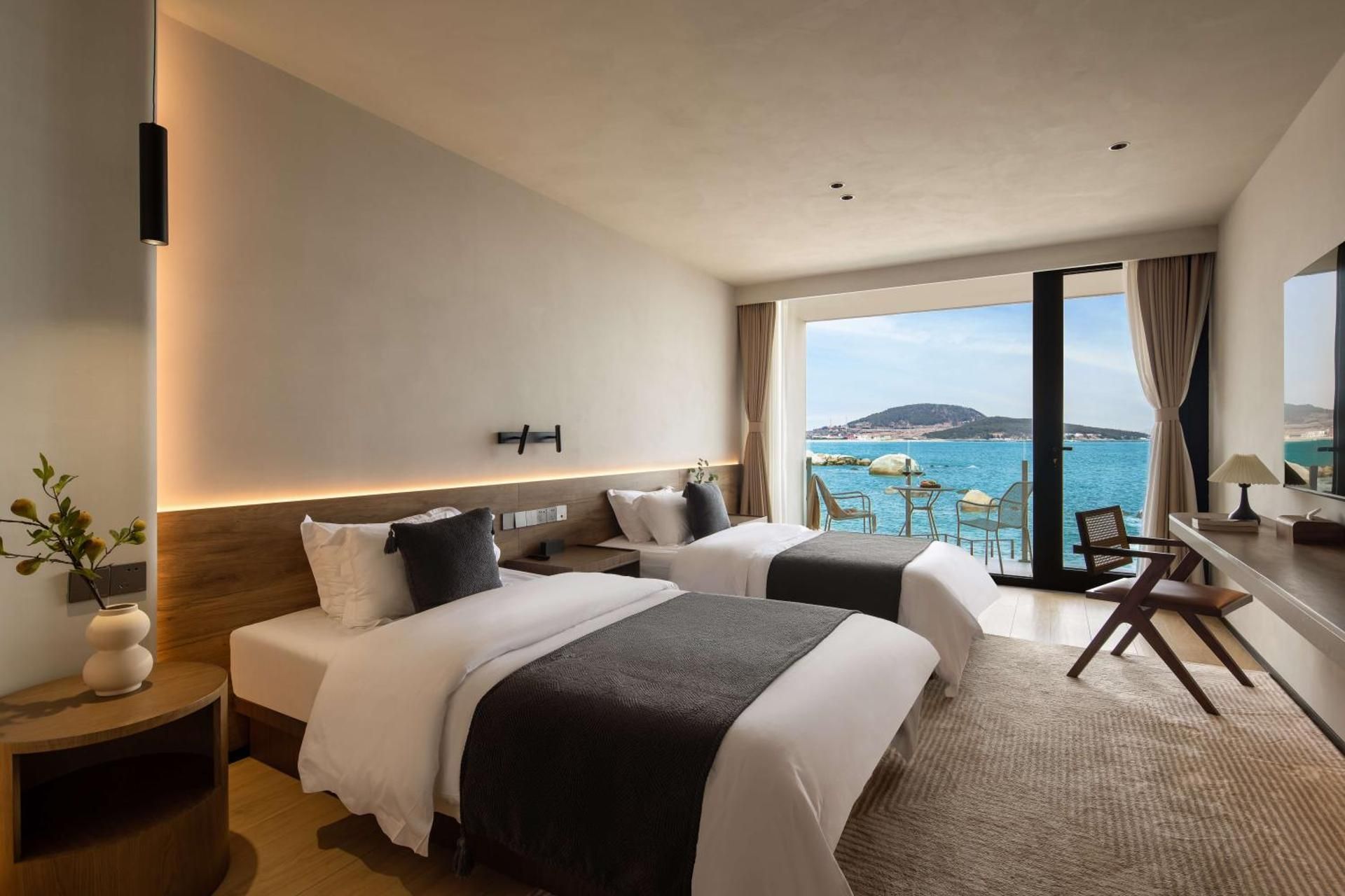 Sea View Balcony Twin Room - Nanshan