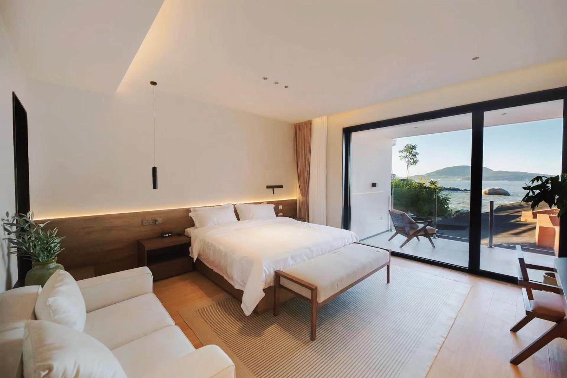 Sea View Balcony King Room - Dongli