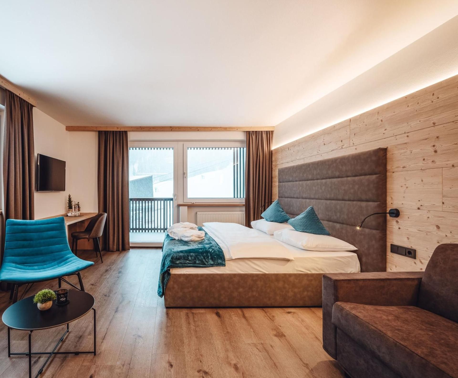 Deluxe Double Room with Balcony