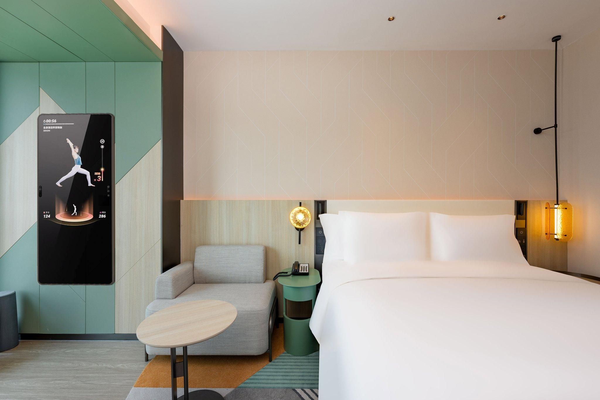 1 King Standard Smart Fitness Mirror