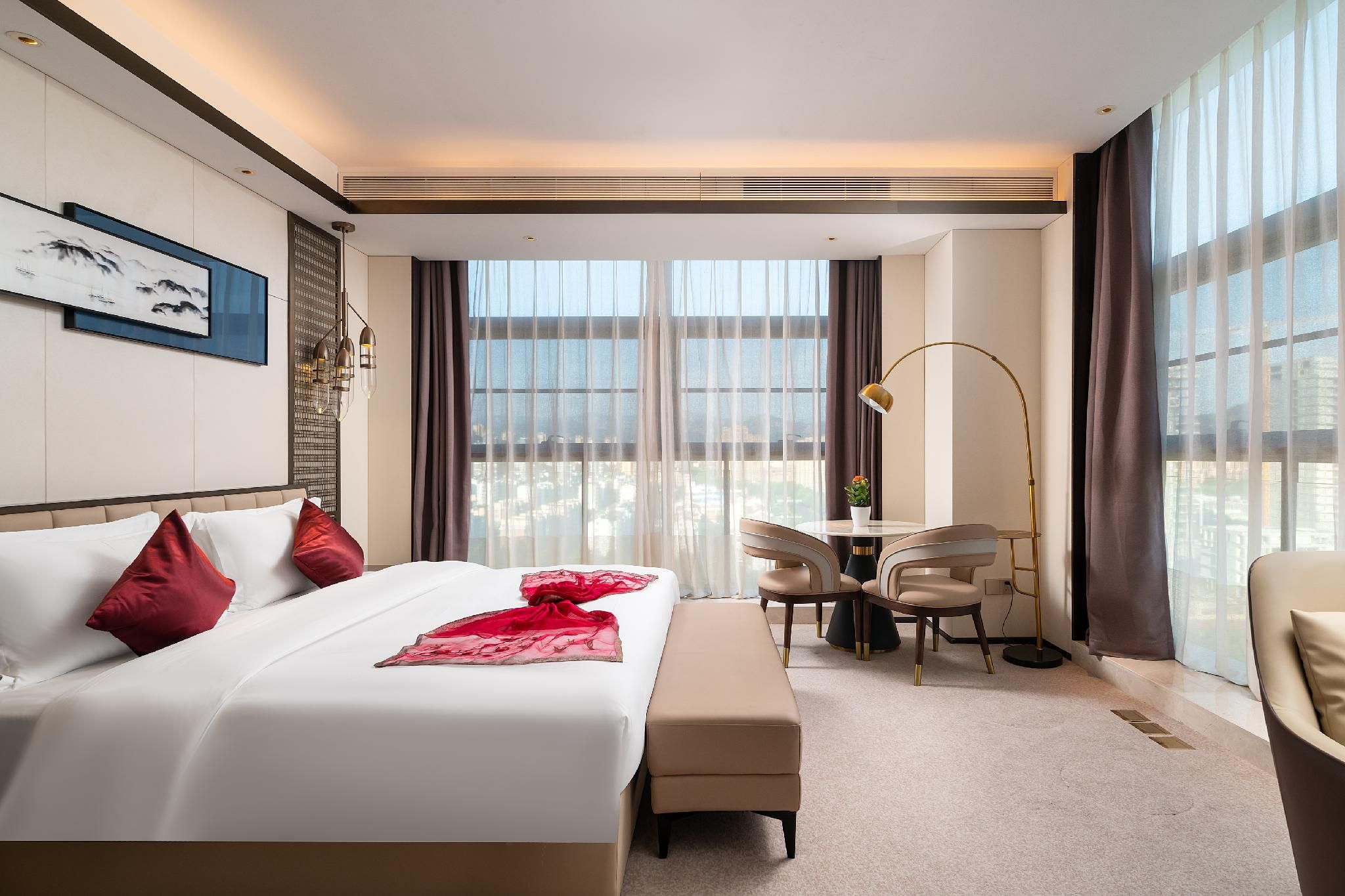 Business Suite Room