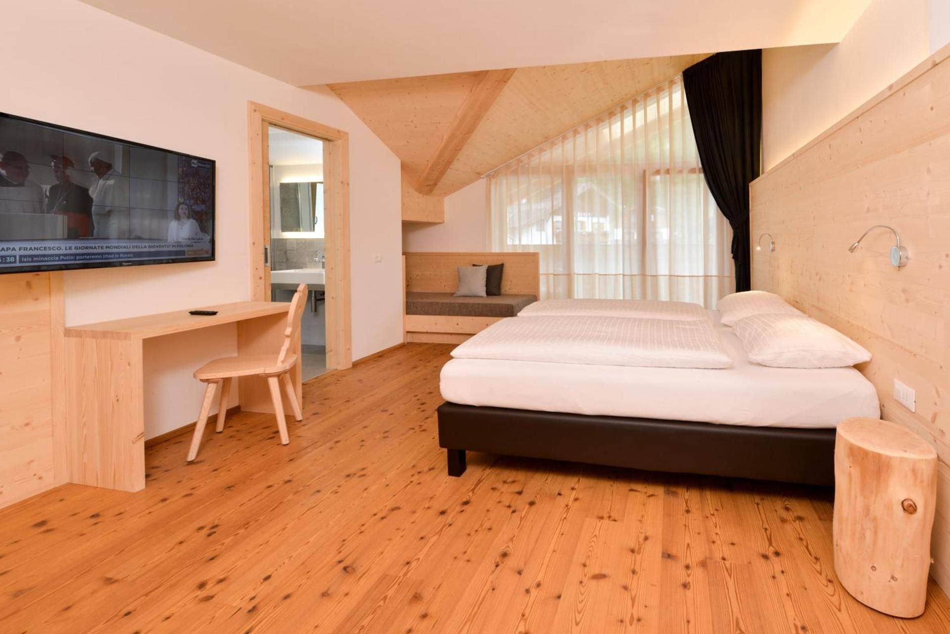 King Room with Mountain View