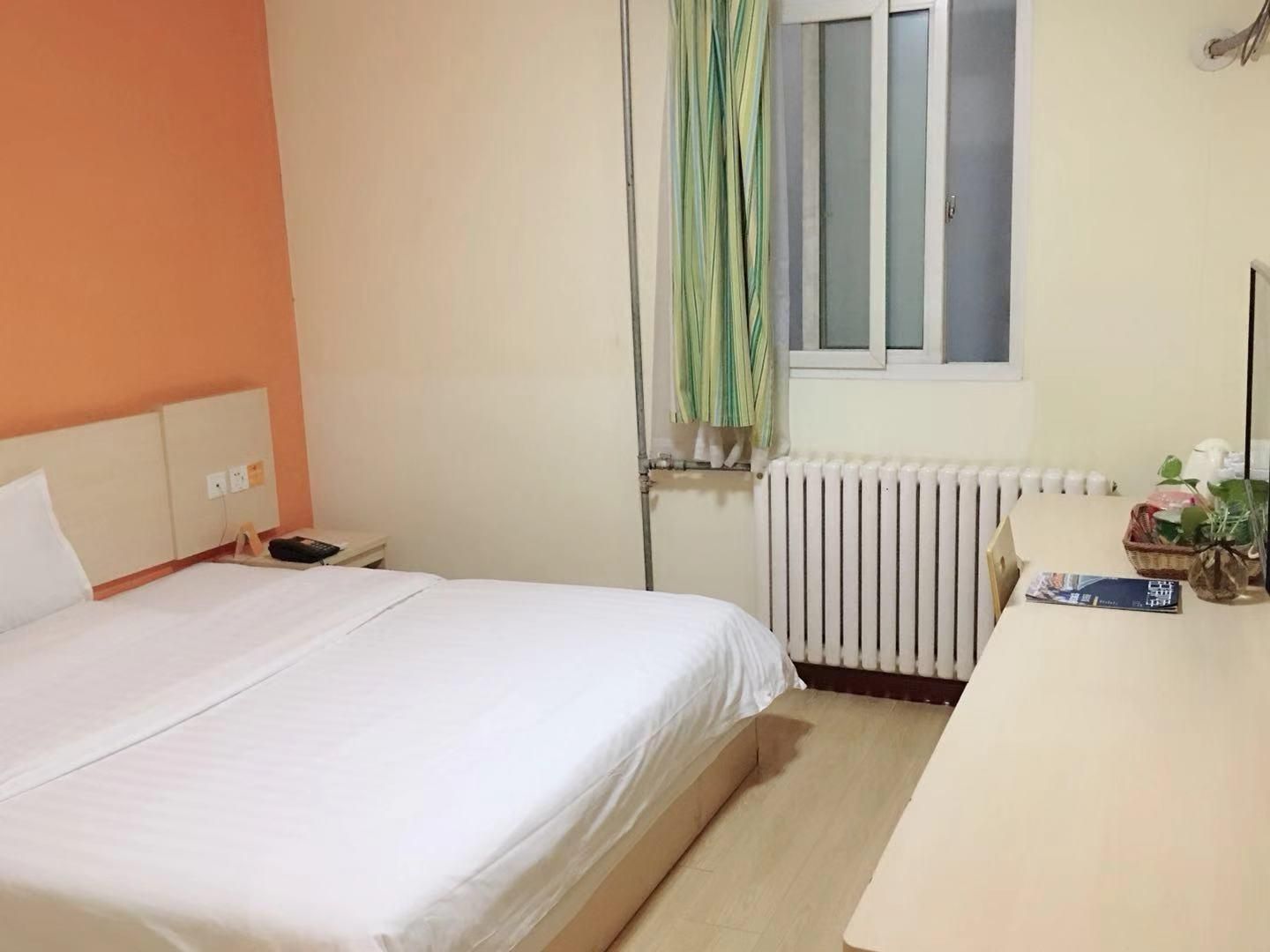 WH - Traditional Bed Room