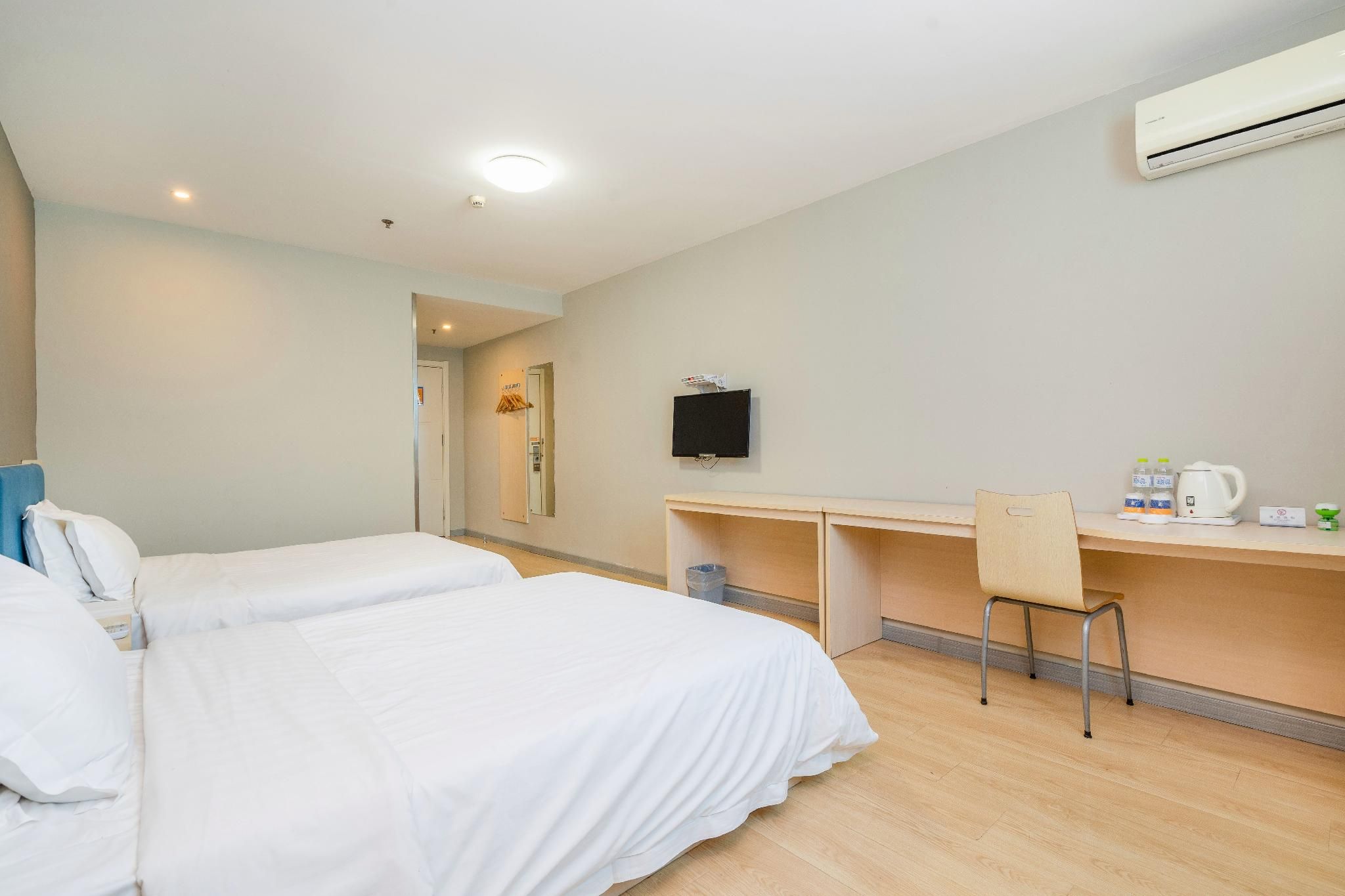Business Twin Room
