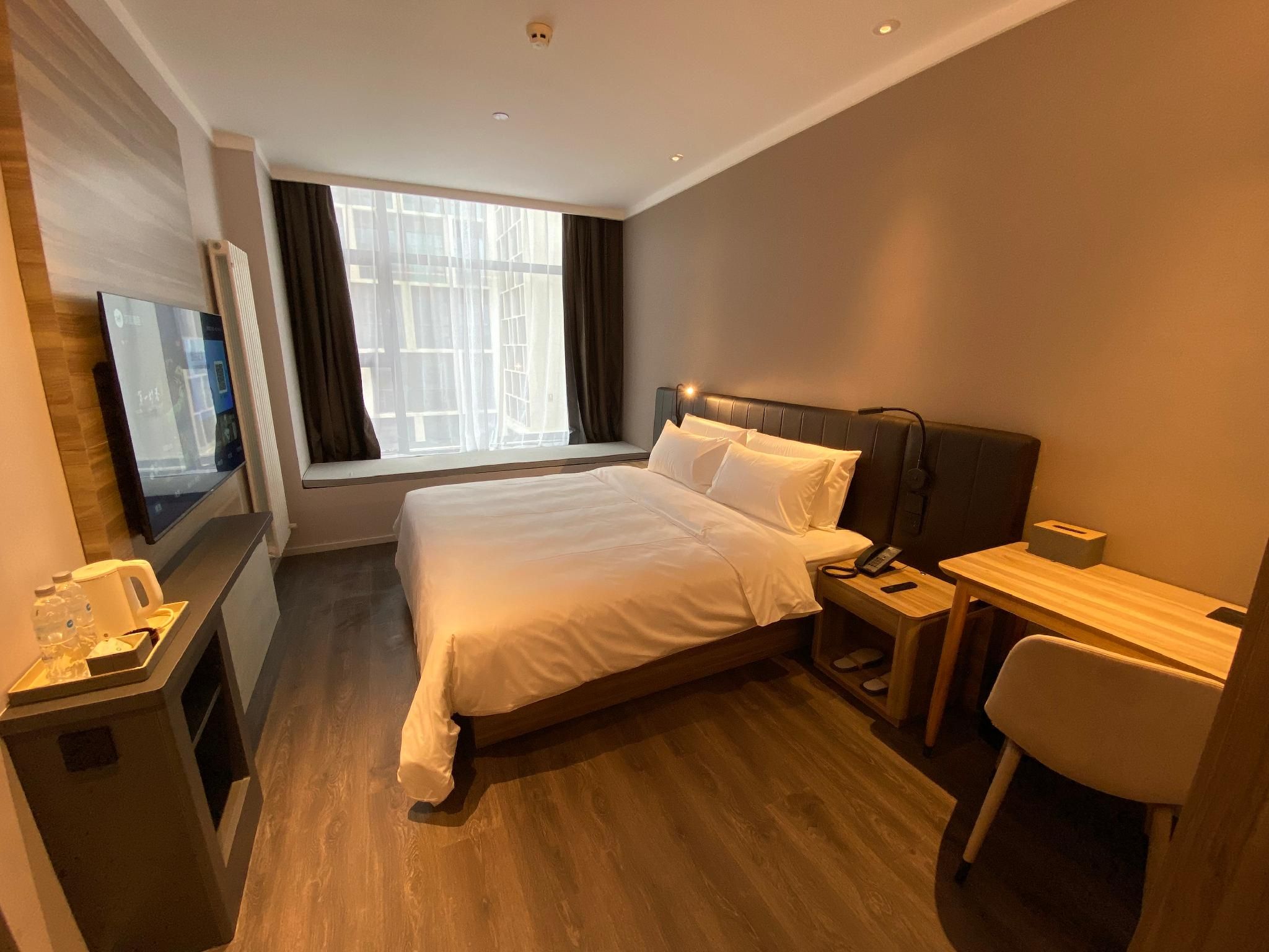 Huazhu - Superior BedRoom