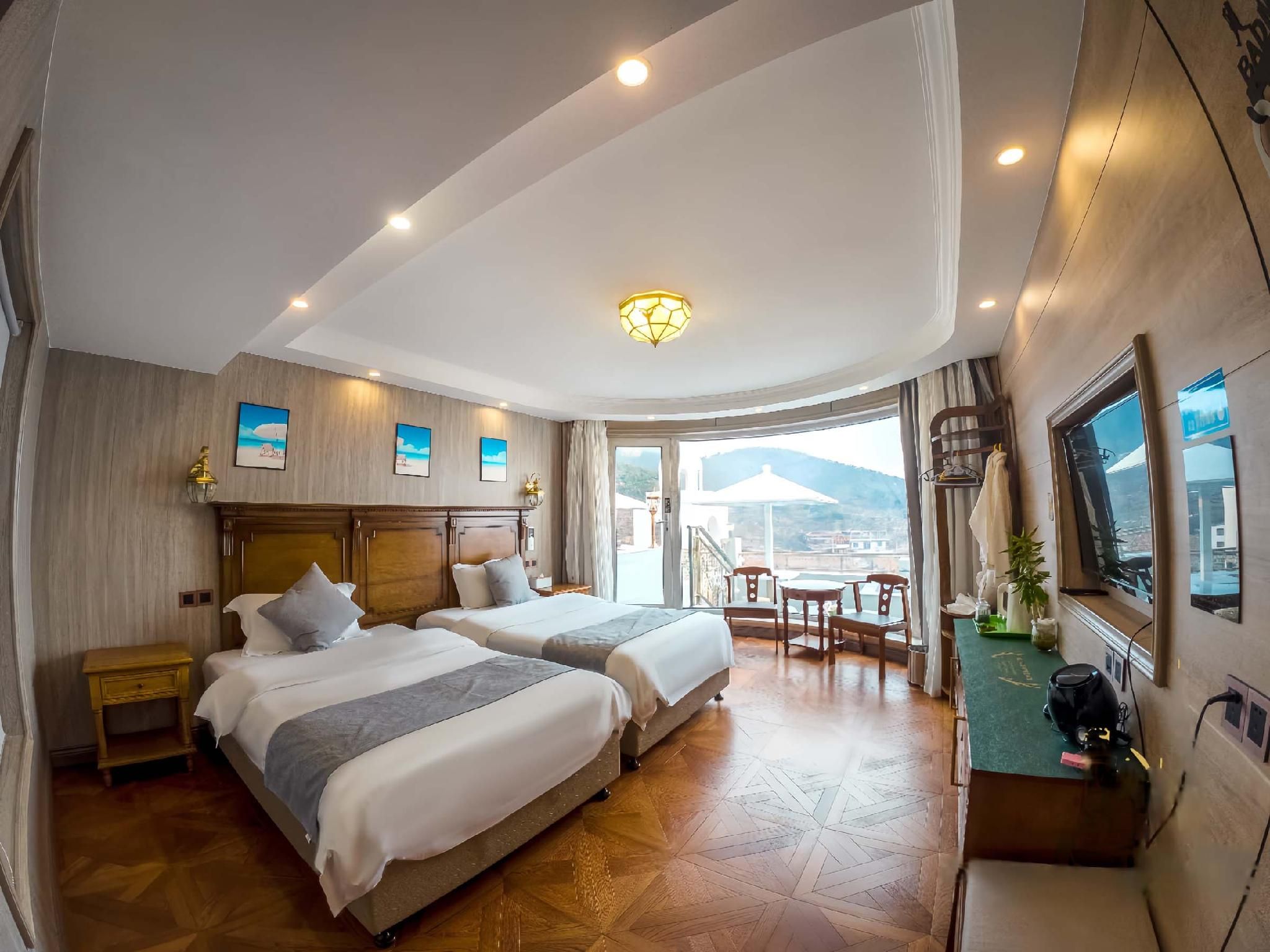 Deluxe Sea View Twin