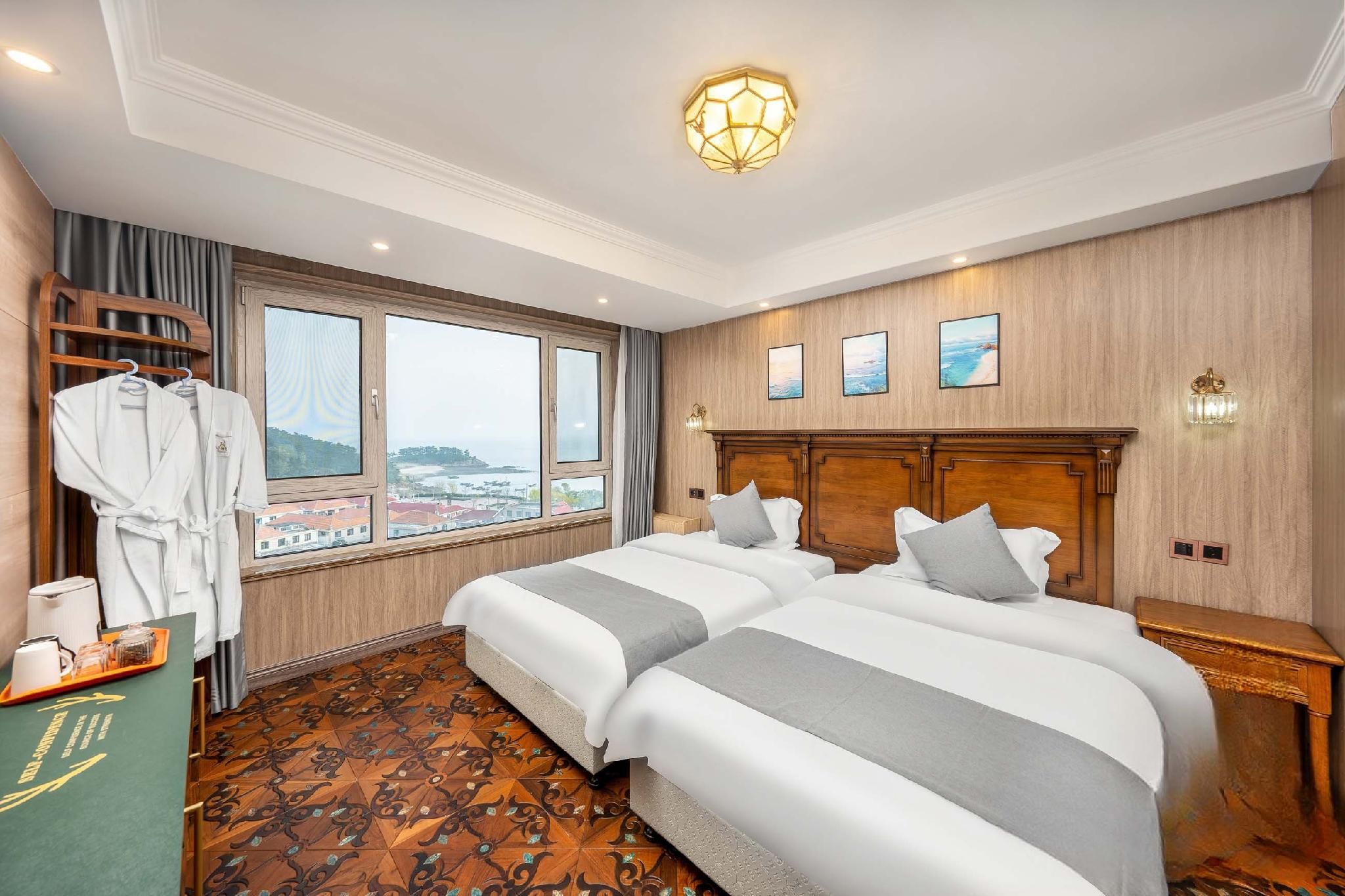 Sea View Suites