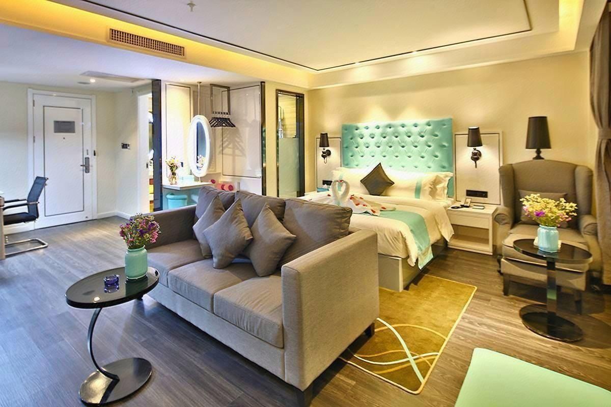 WH - Godness Romantic Bed Room