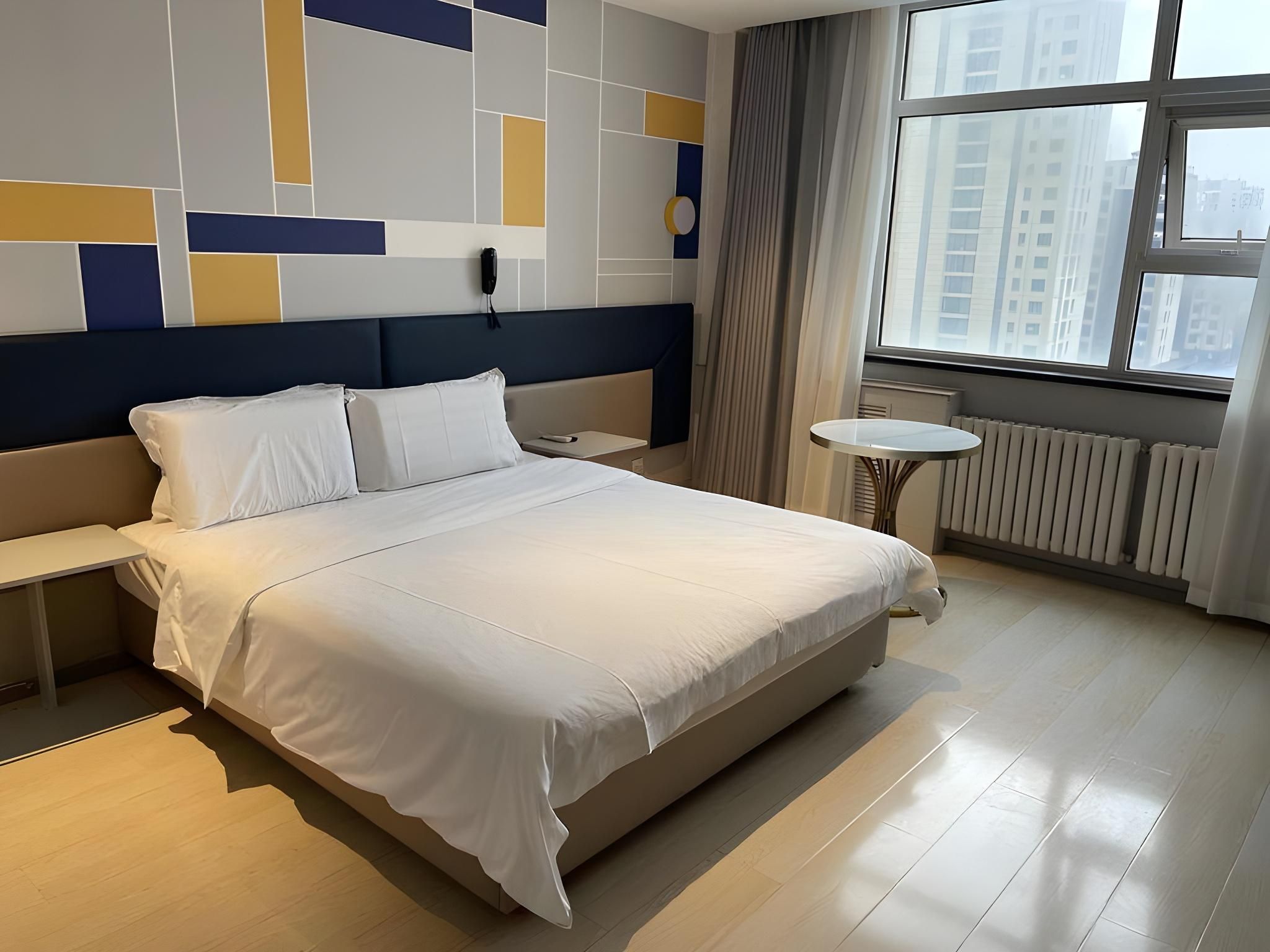 WH - Traditional Bed Room