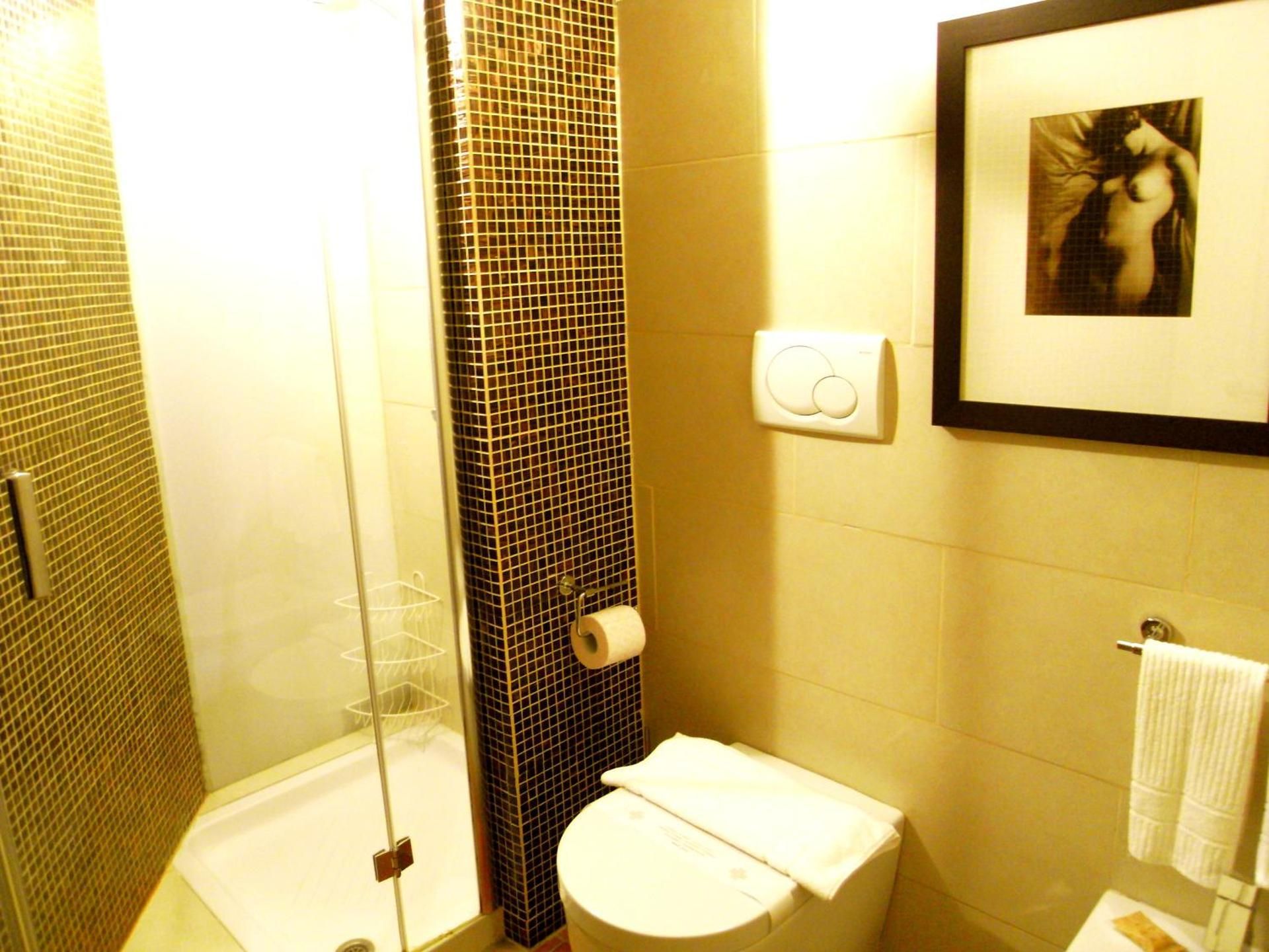 Deluxe Studio