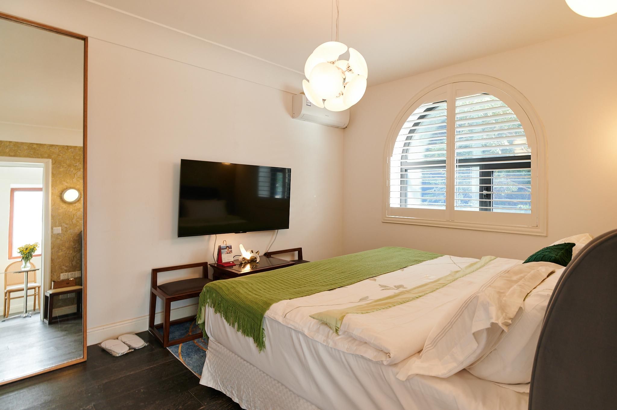 Garden View King Room with Terrace