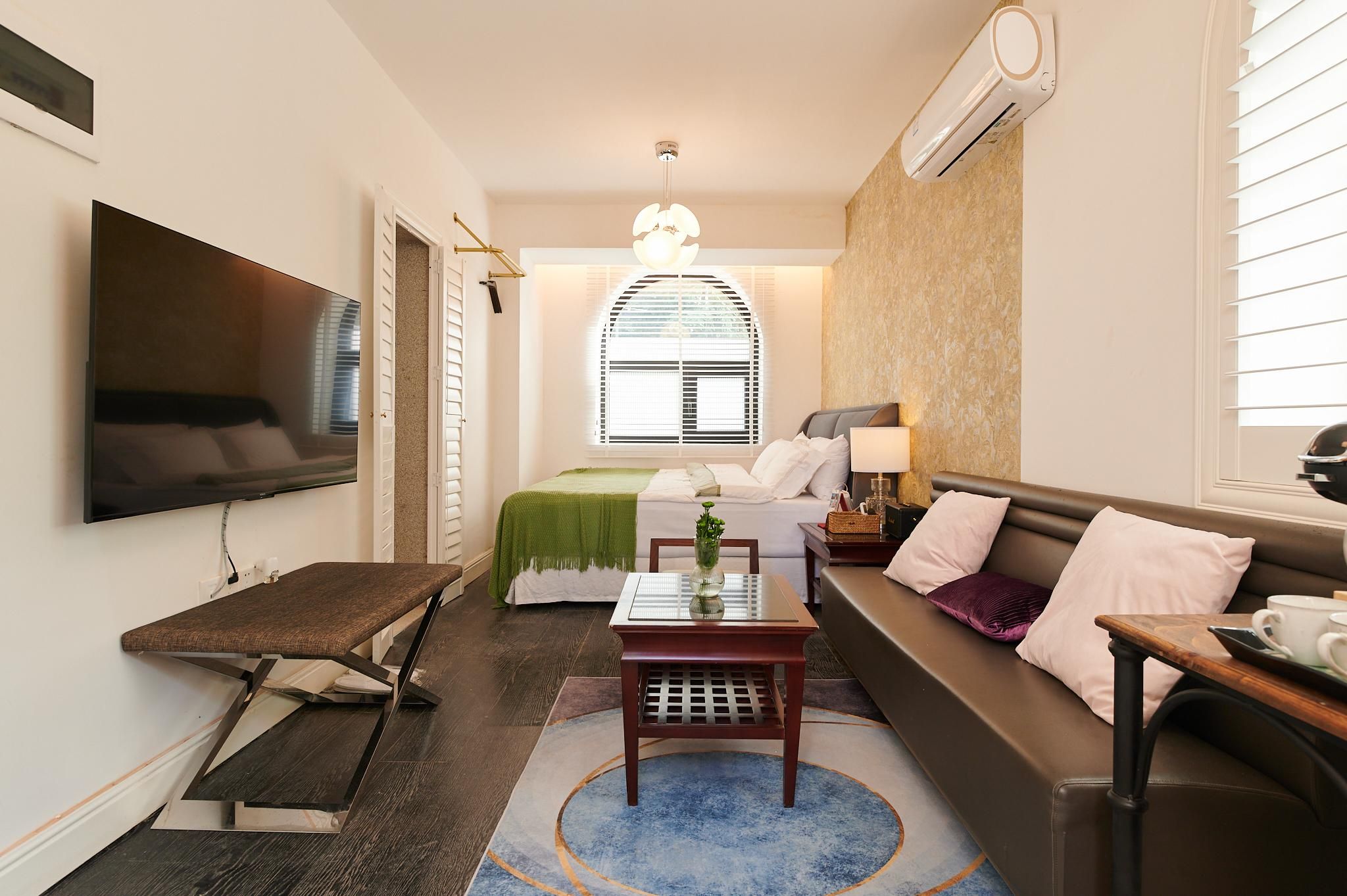 Balcony suite