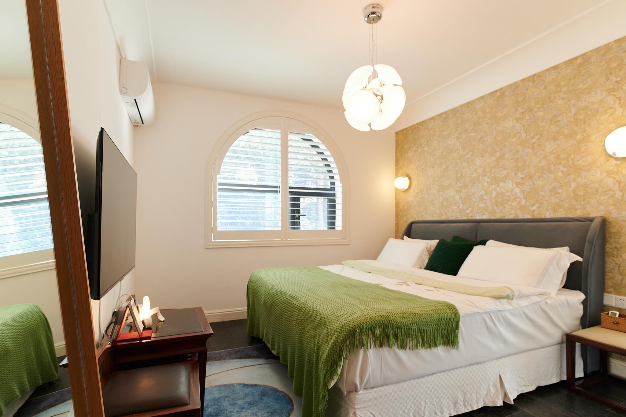 Garden View King Room with Terrace