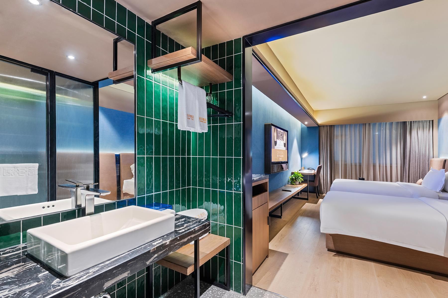 Huazhu - California Sunshine Twin Room
