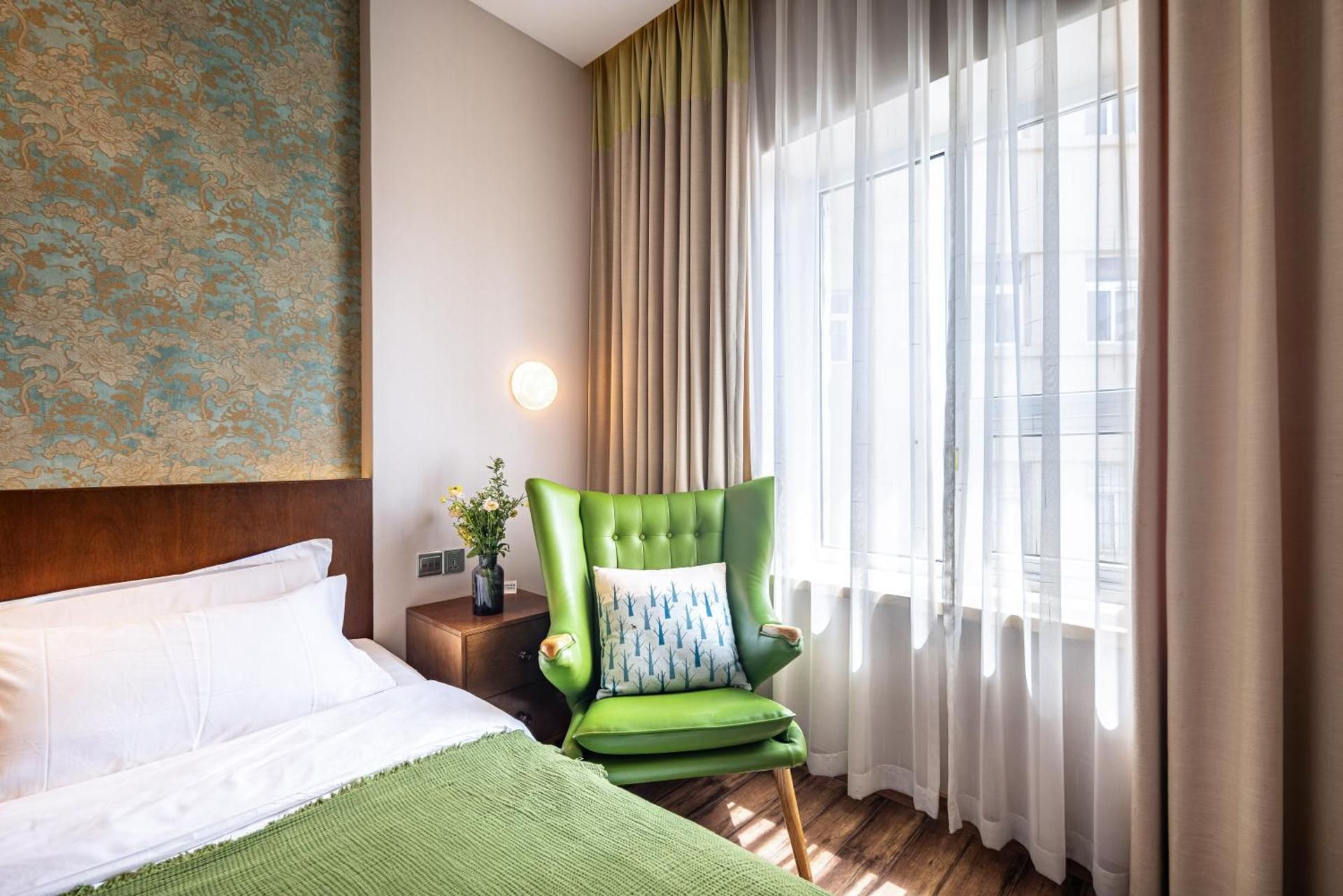 Standard Big-Bed Room