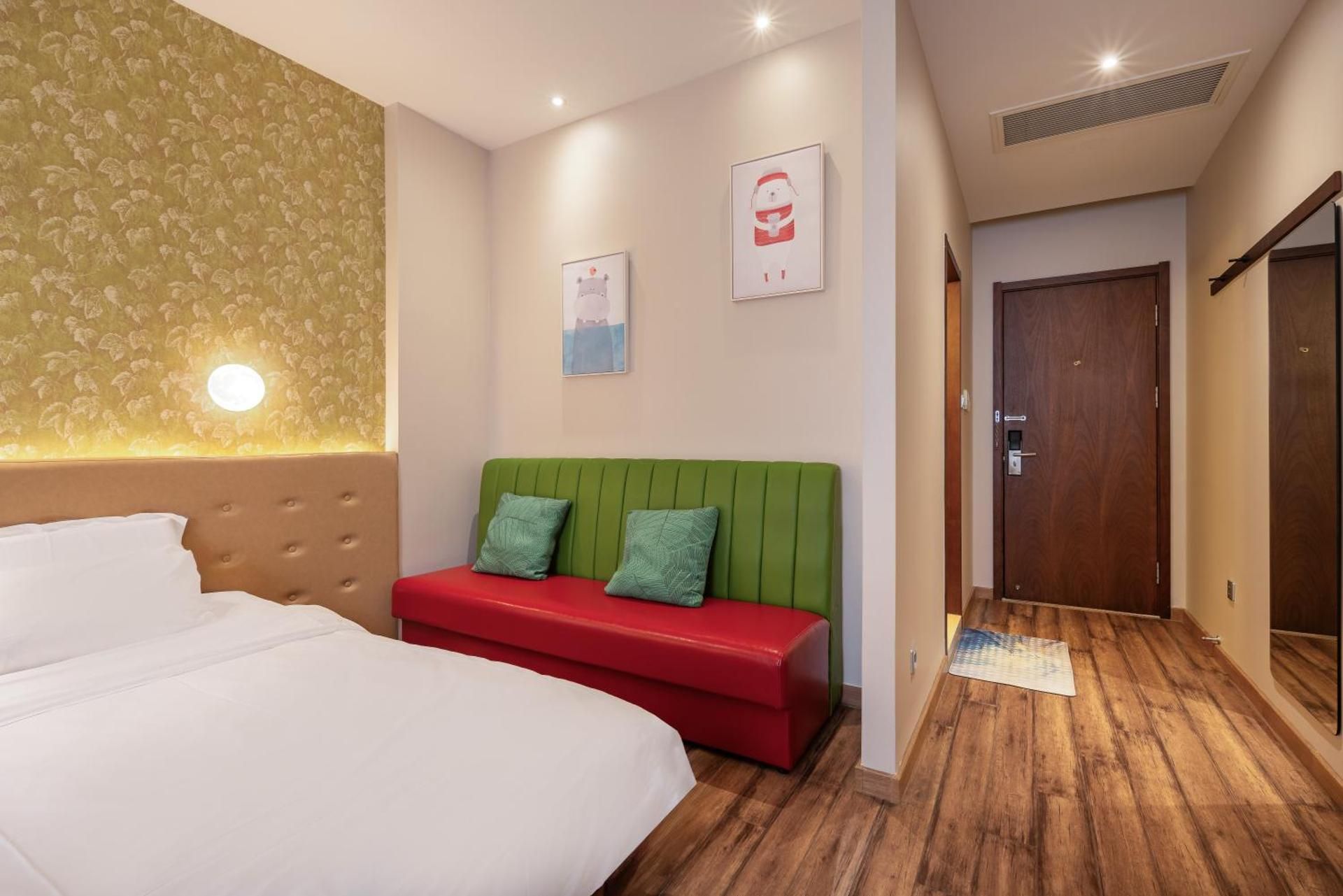 Deluxe Twin Room 1.0