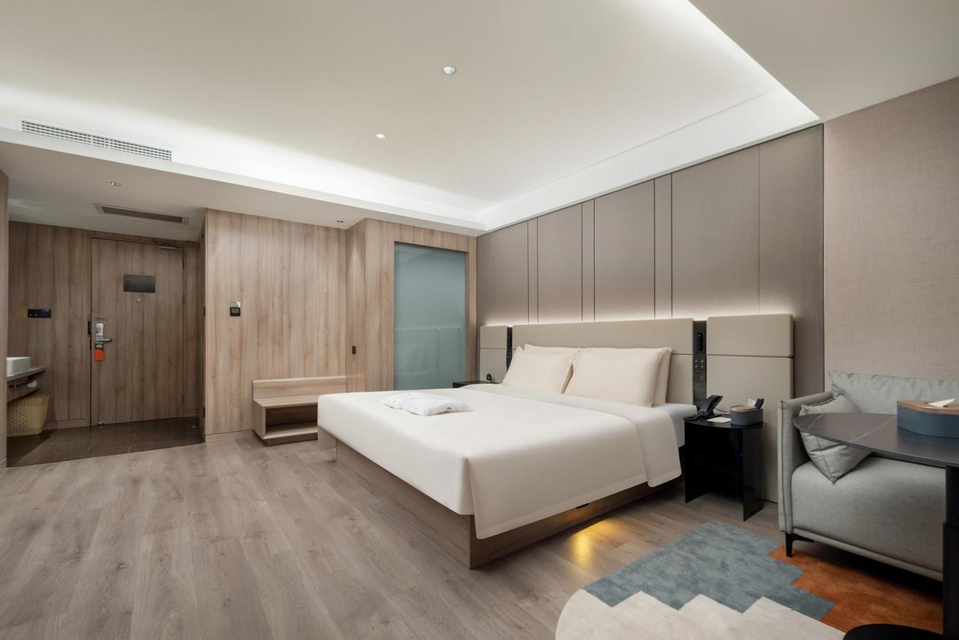 Executive Double Room with Partially Window