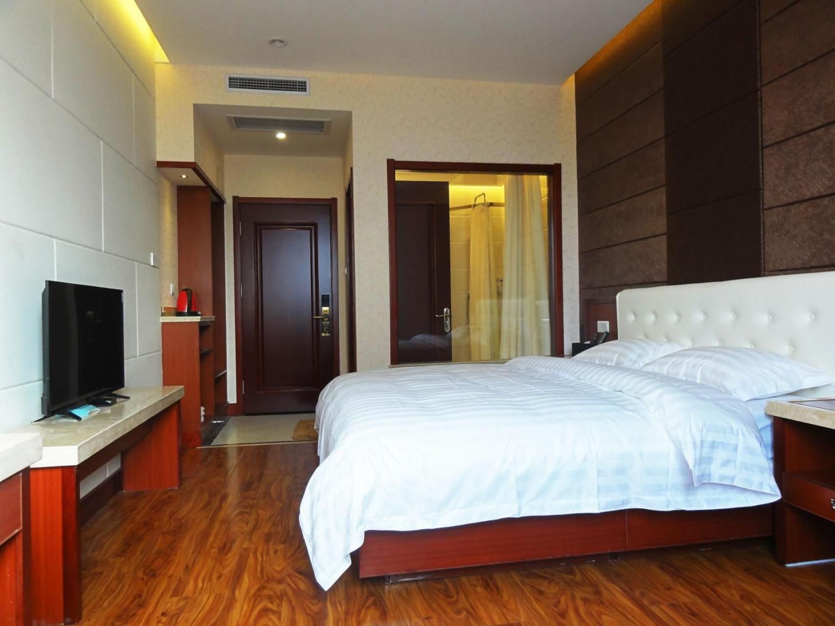 Superior Queen Room