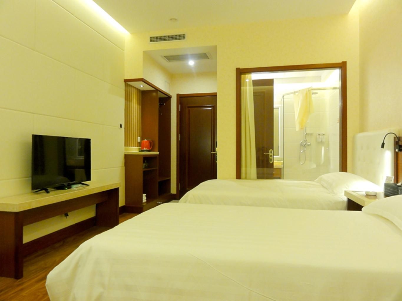 Elegant Twin Room
