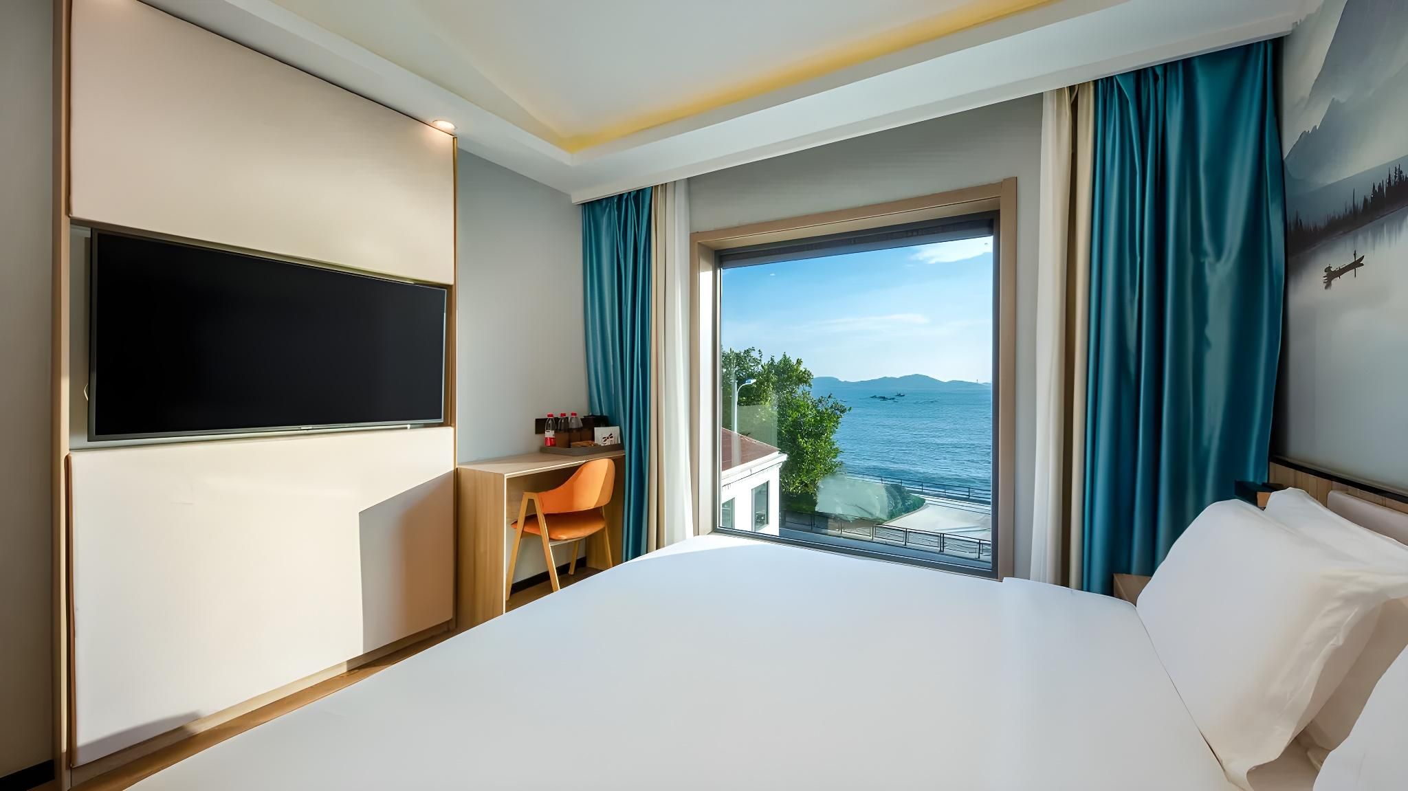 Oceanview Queen