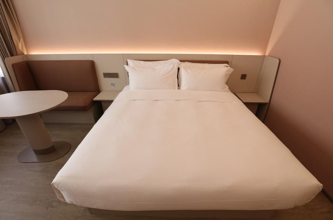 Huazhu - Business Bed Room