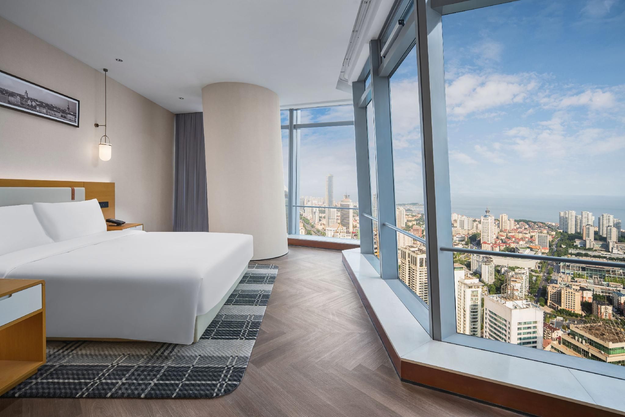 Deluxe Suite with Sea View