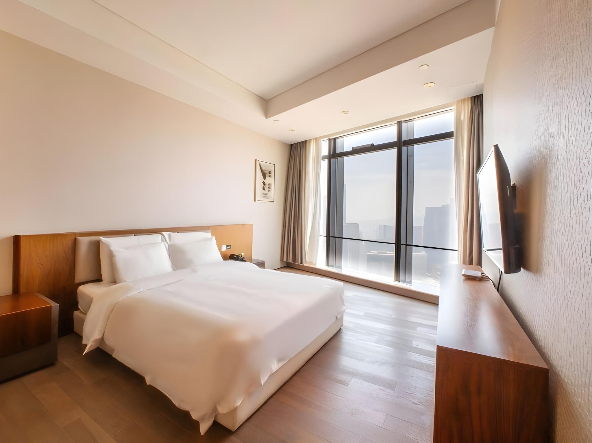 Suite with City View