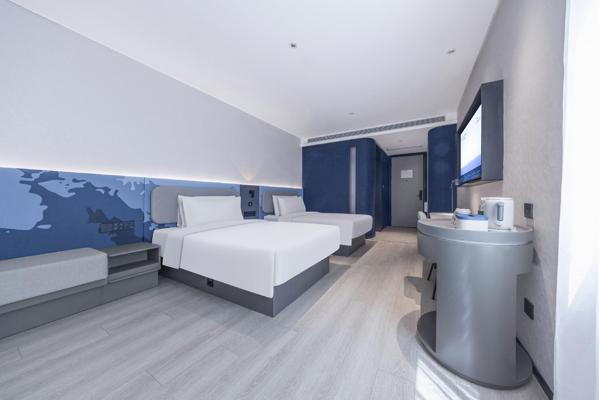 Standard Twin Bed Room