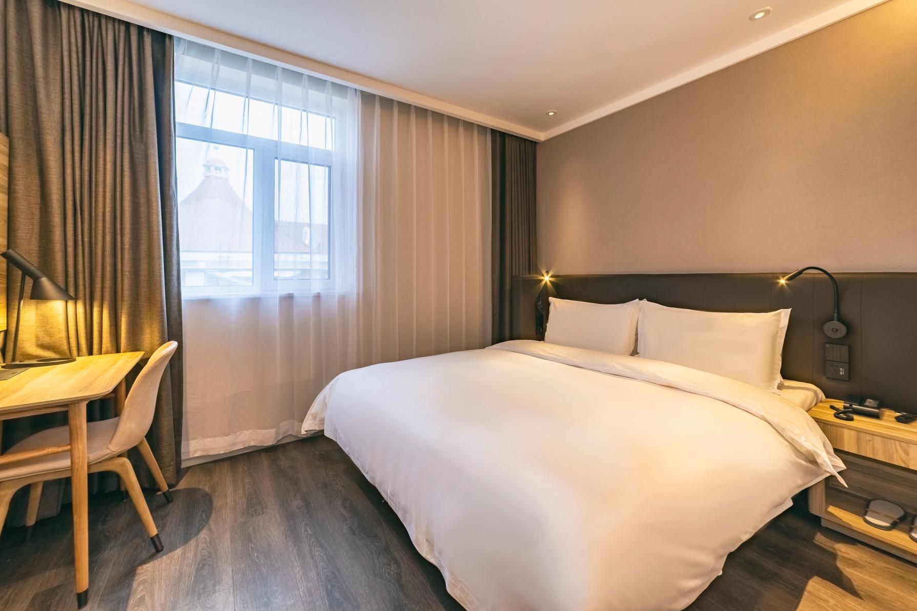 Huazhu - Superior BedRoom