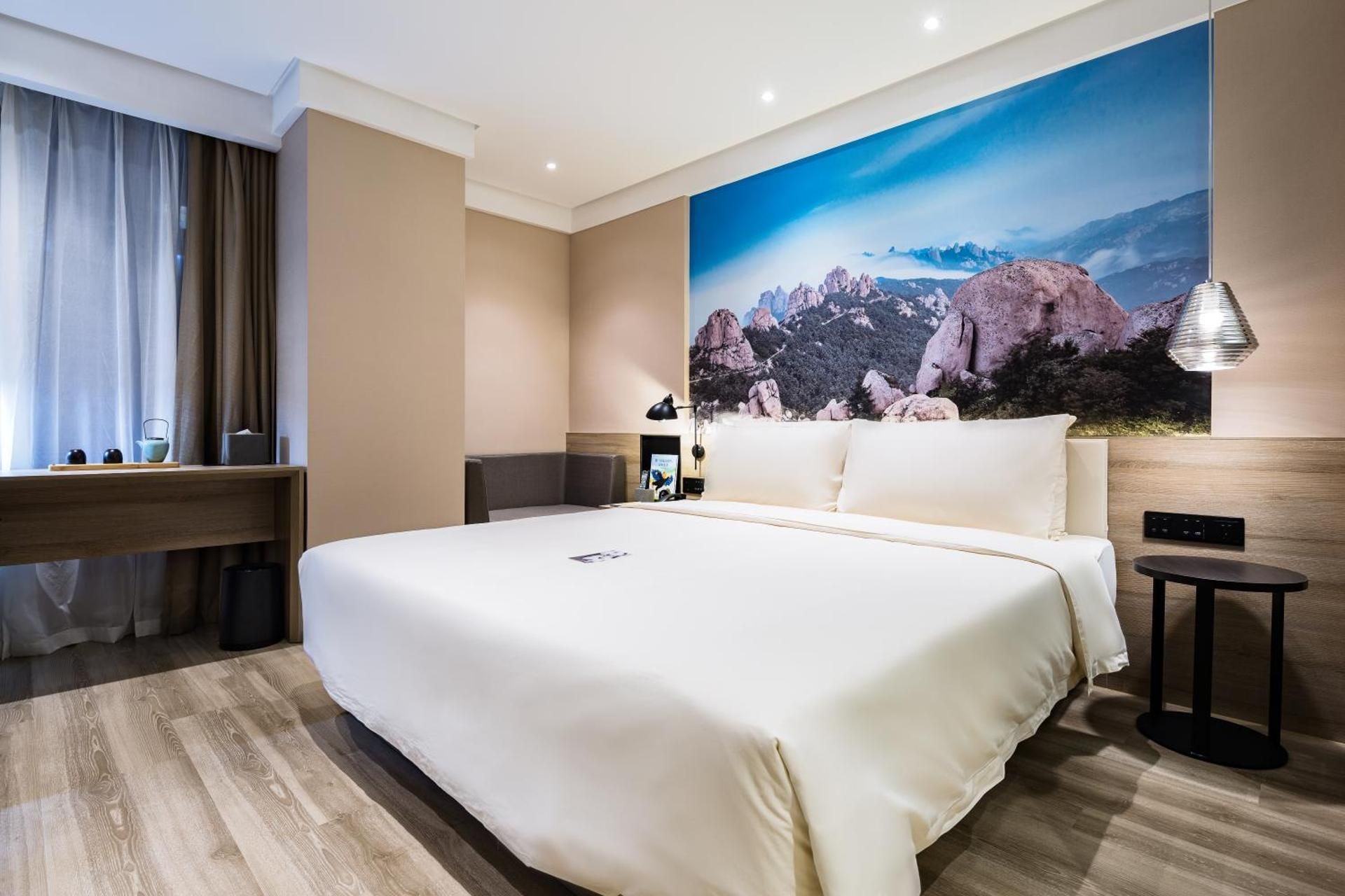 Executive room, Guest room, 1 Queen