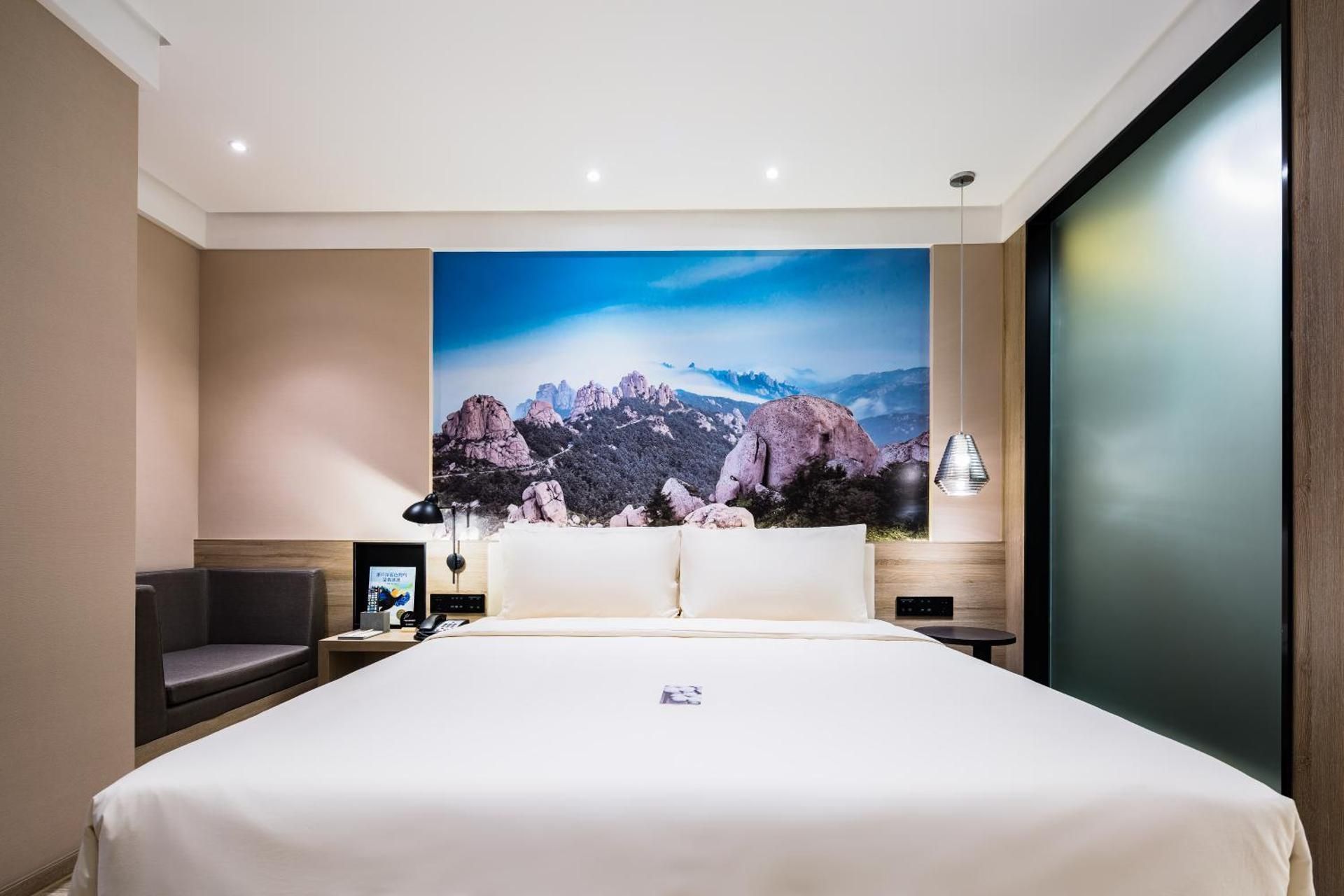 Executive room, Guest room, 1 Queen