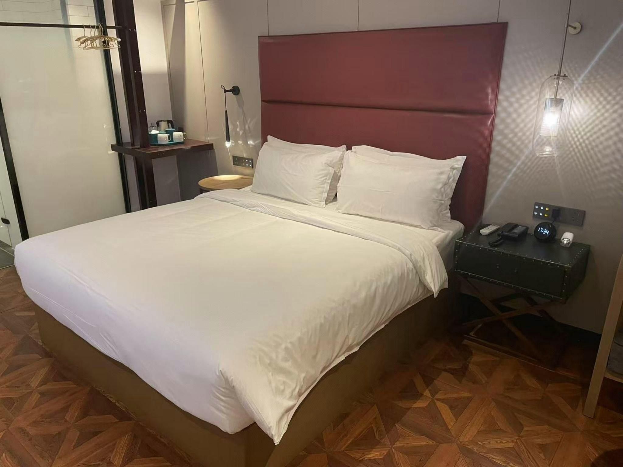 Xinya King Room