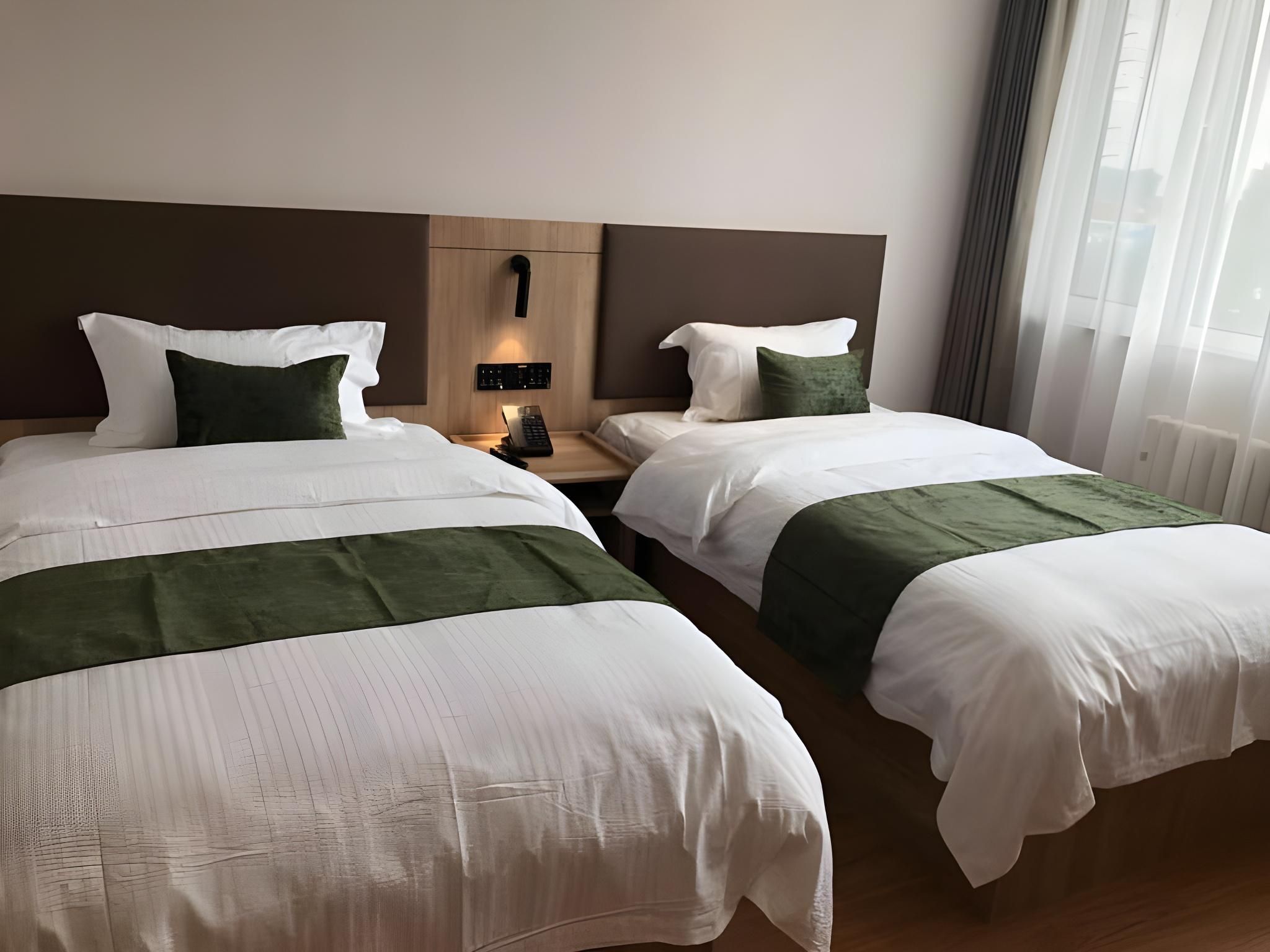 2 Bed Twin Superior Room