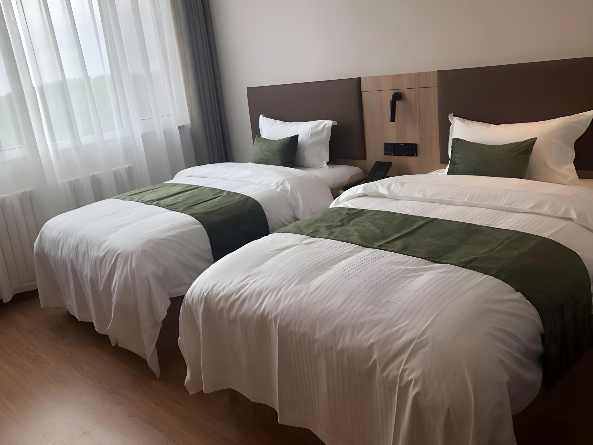 2 Bed Twin Superior Room