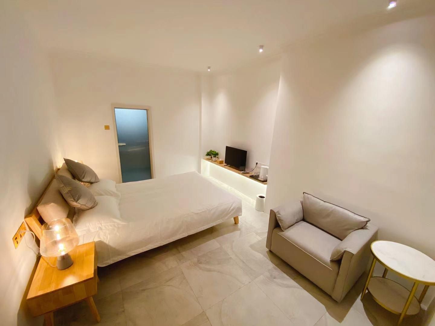 Queen Room