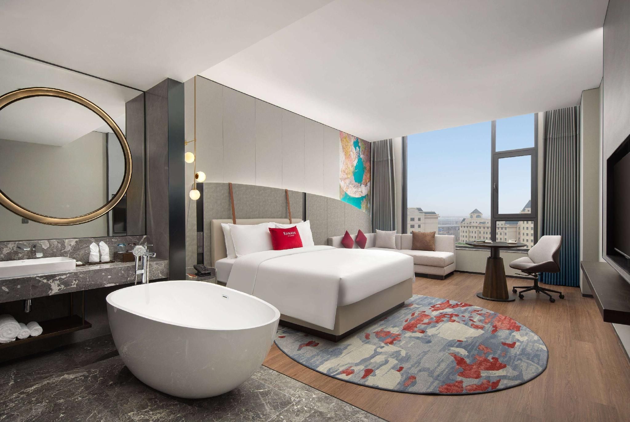 1 King Bed, Premier Room, Non-Smoking