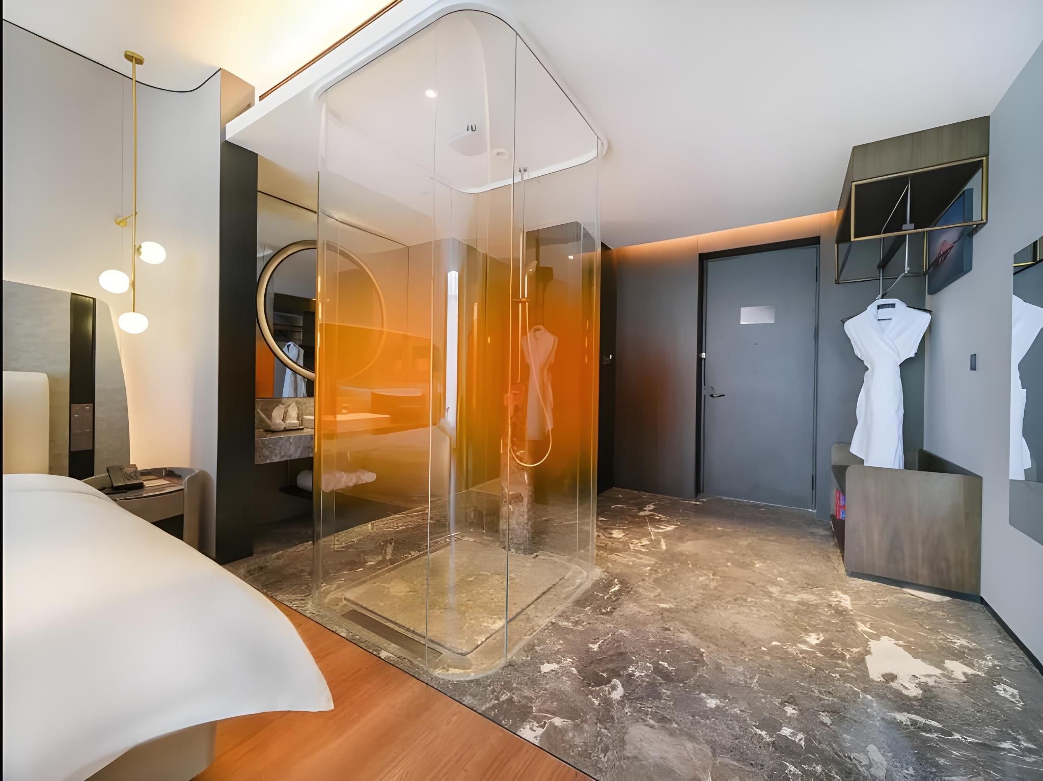 1 King Bed, Superior Room, Non-Smoking