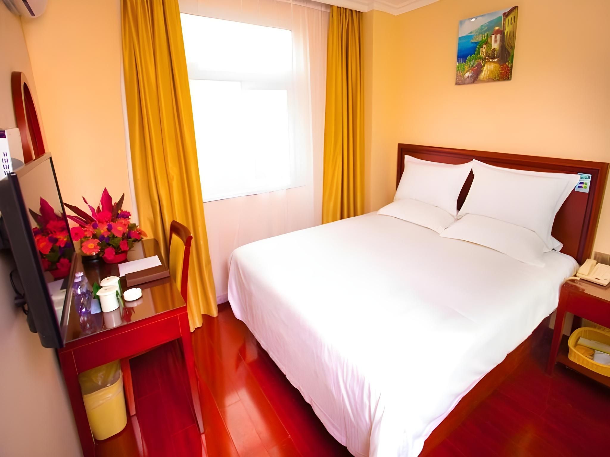 GTI - Business 1 Bed Room, 1.8M Bed