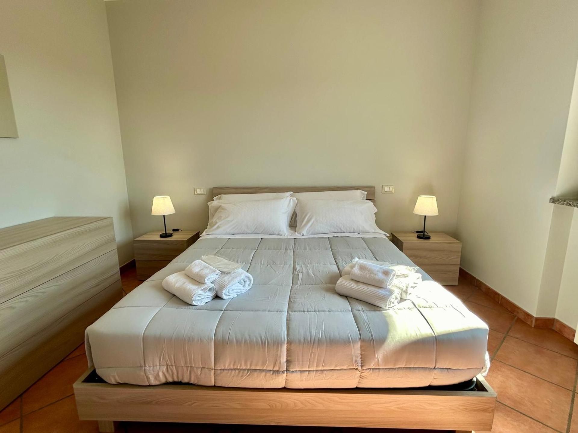One-Bedroom Standard Apartment