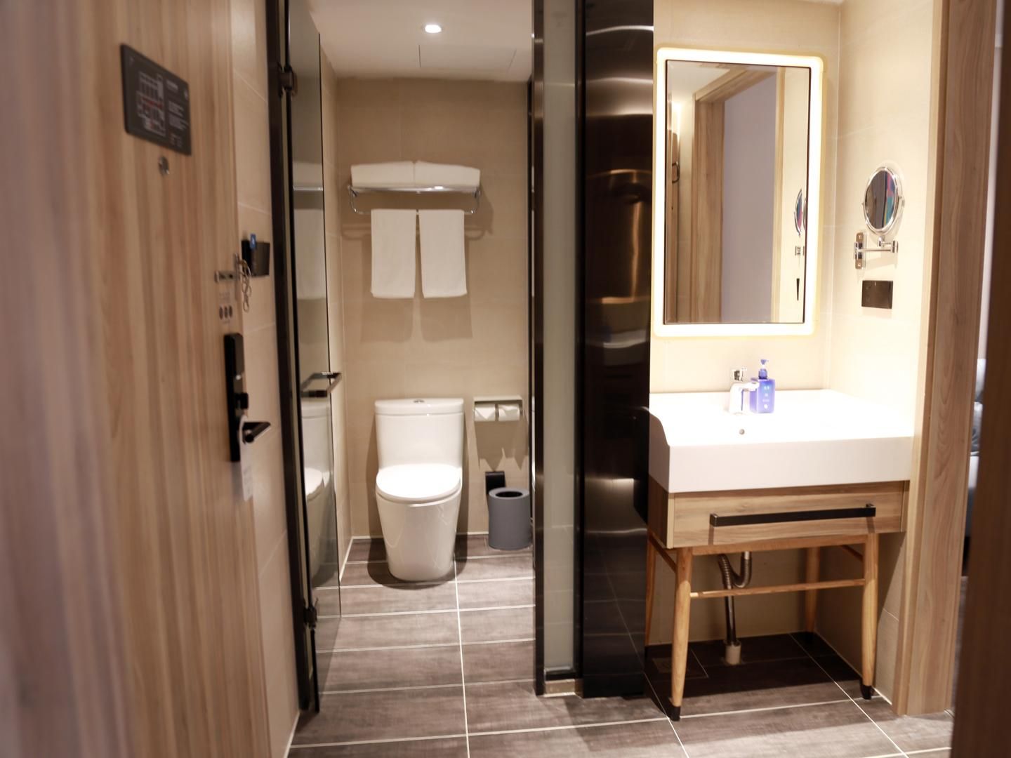Huazhu - Business Bed Room
