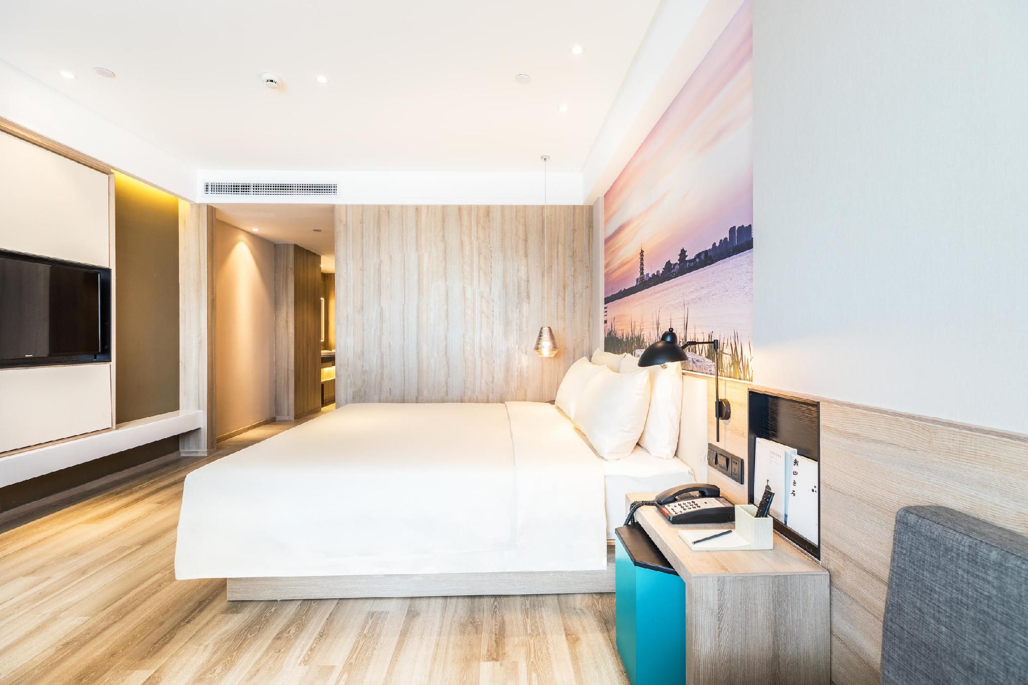 Executive room, Guest room, 1 Queen