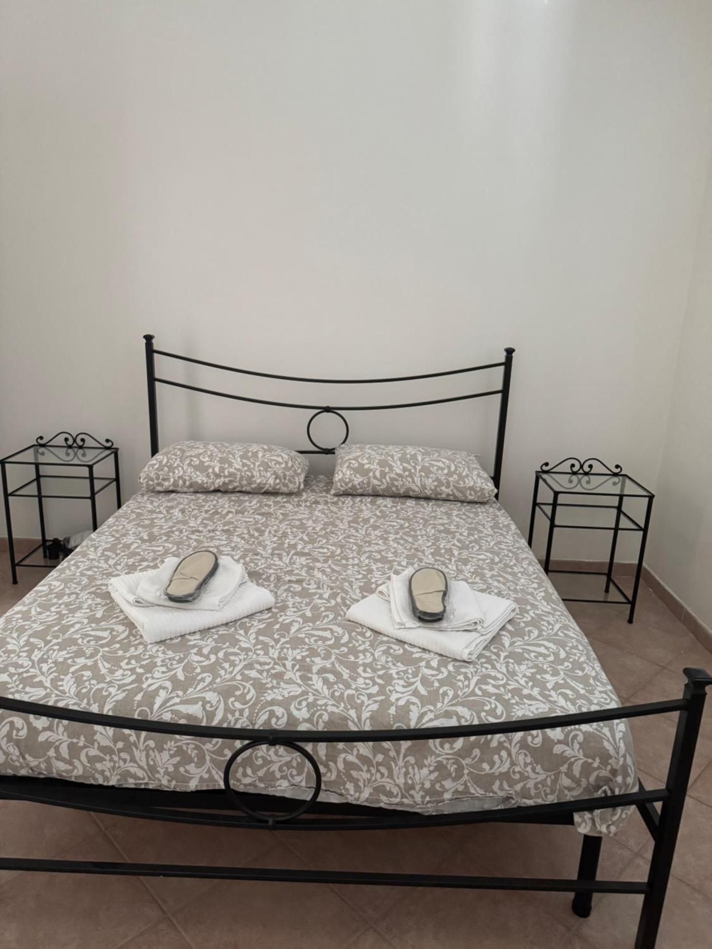 Deluxe Double Room with Shower