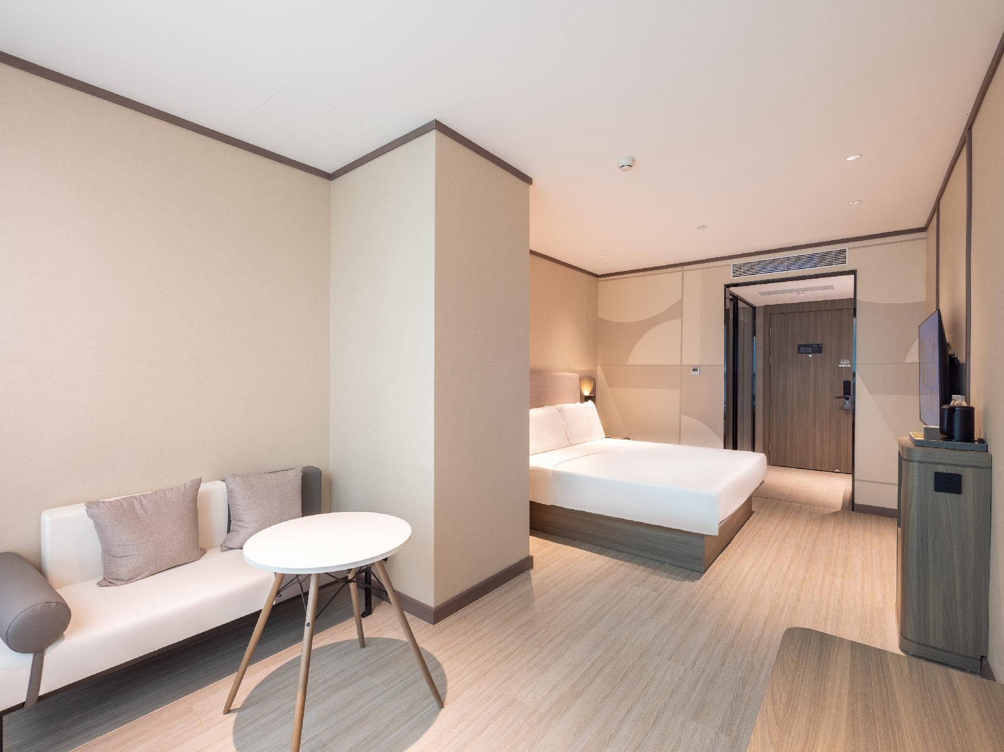 Huazhu - Business Bed Room