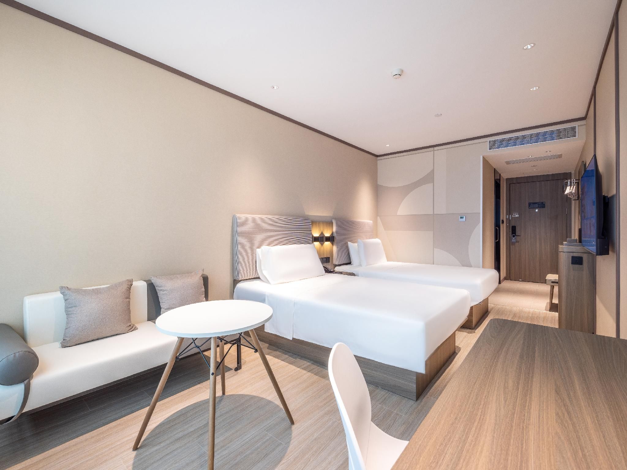 Huazhu - Business Twin Room