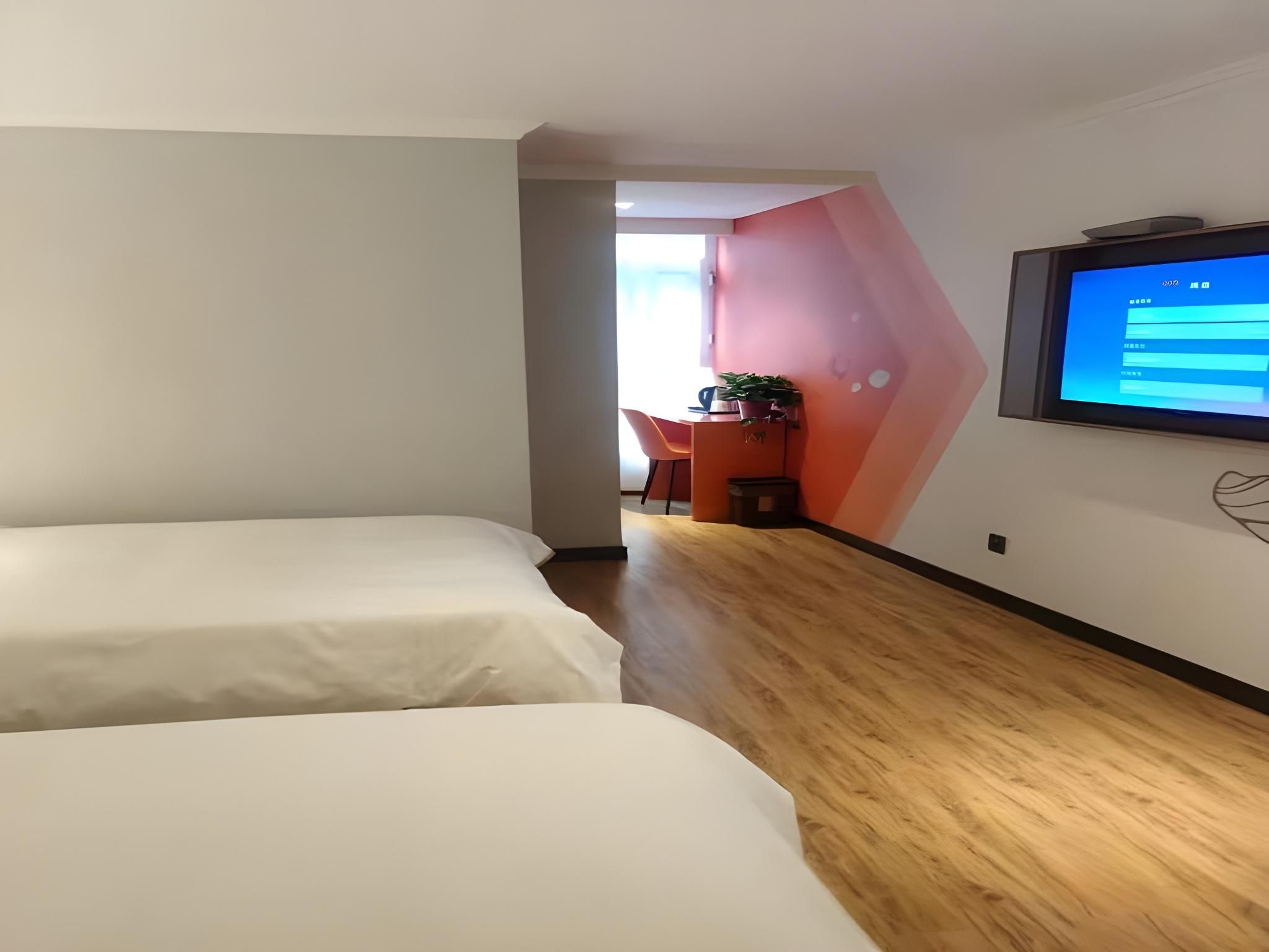 GTI - Fashion Family Room