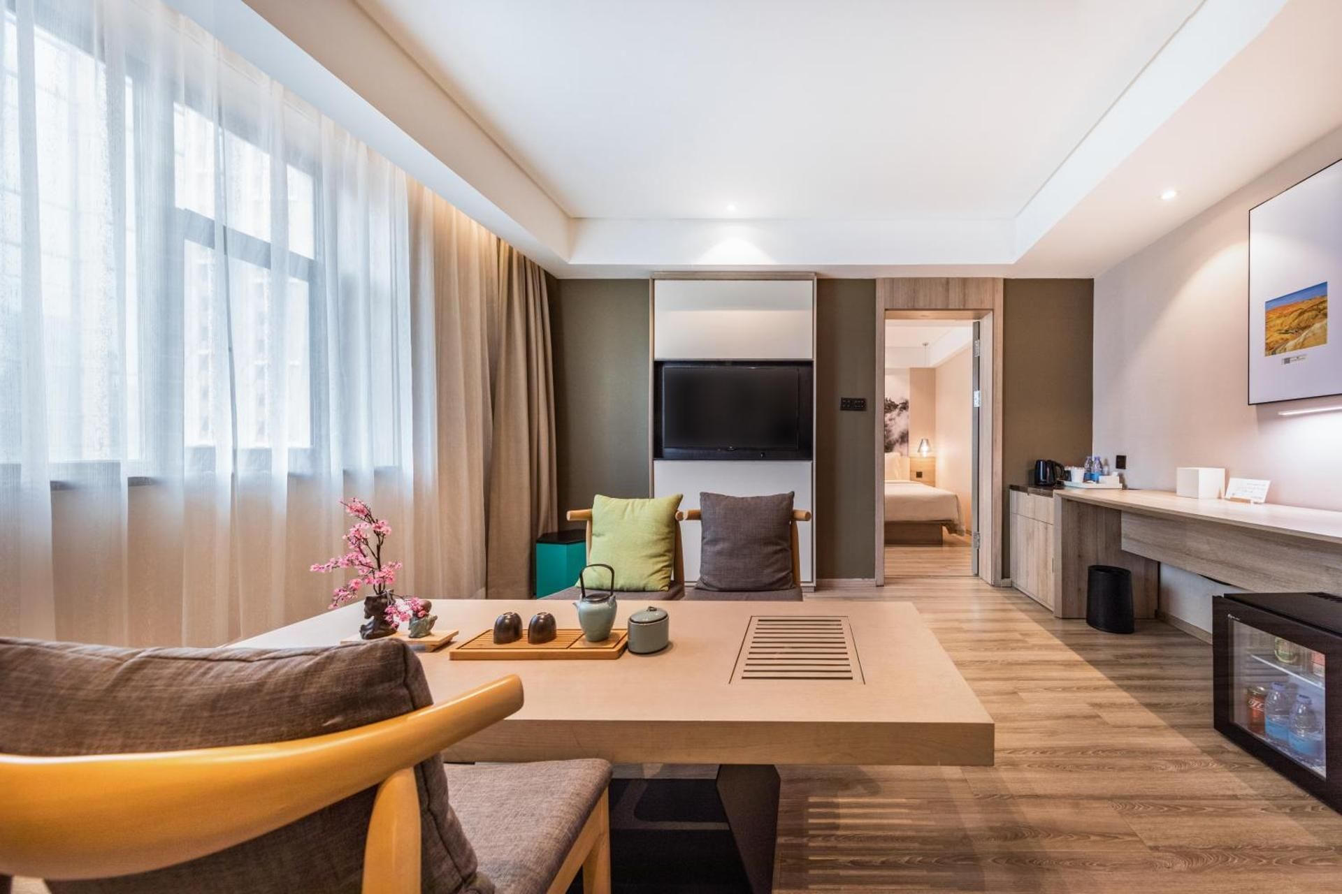 Deluxe Suite