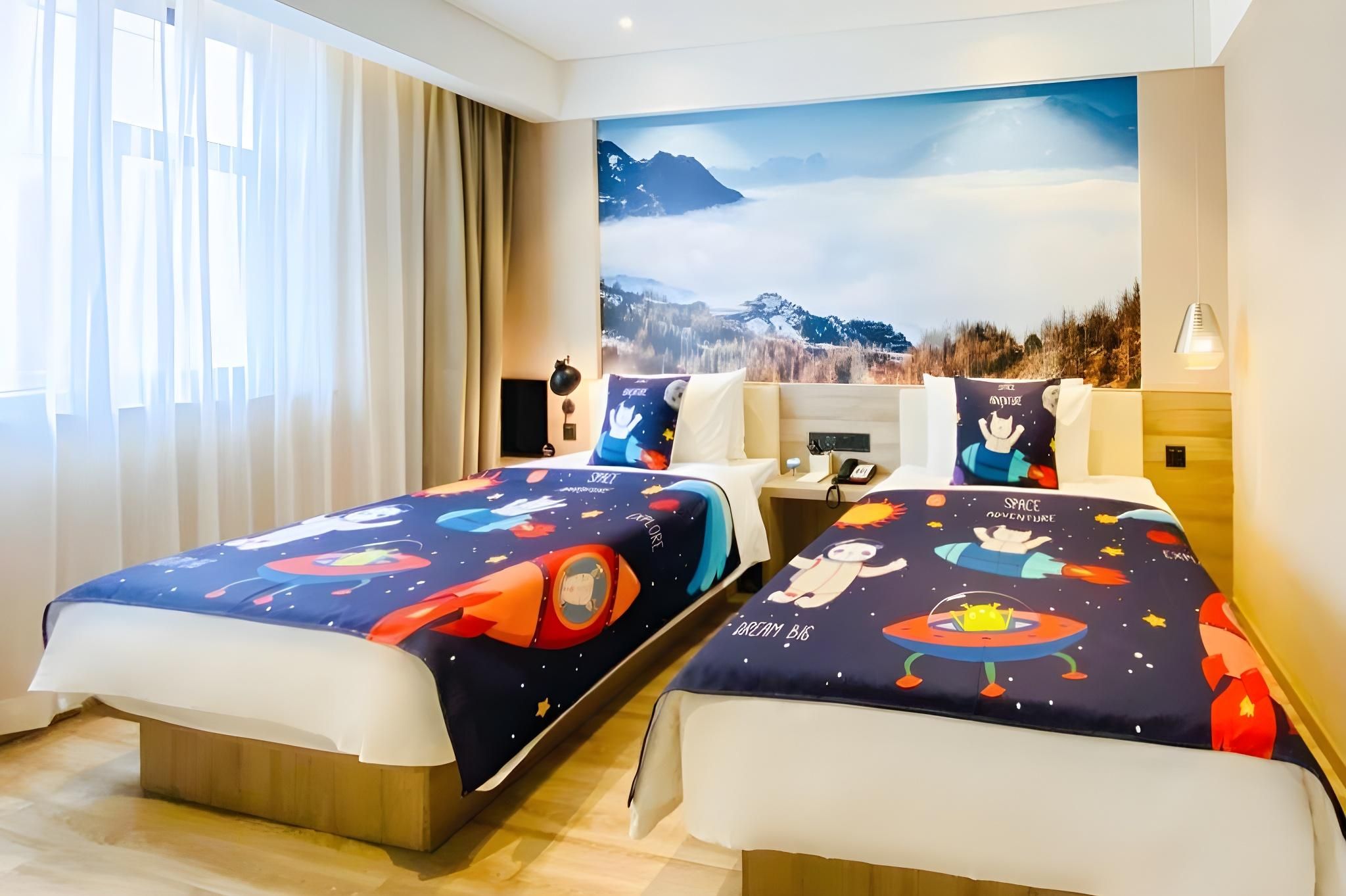 Atour - JIMU Family Bonding Suite