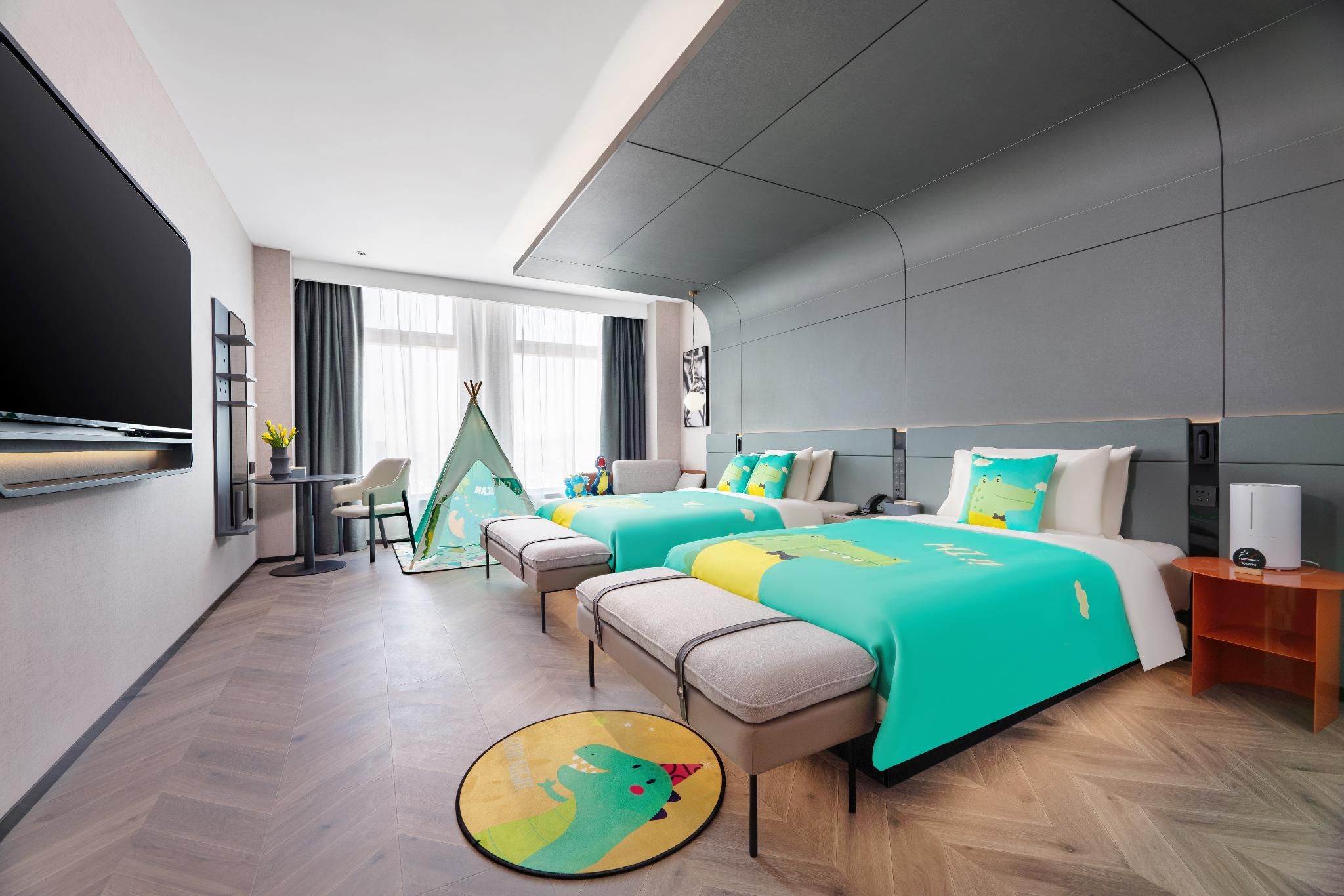 Atour S Hotel Lanzhou Asia-Europe International High Altitude JIMU Family Kids Room with City View