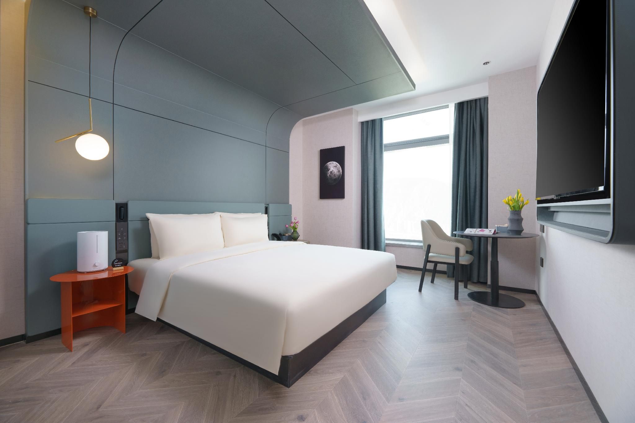Atour - Superior 1 Bed Room with City View
